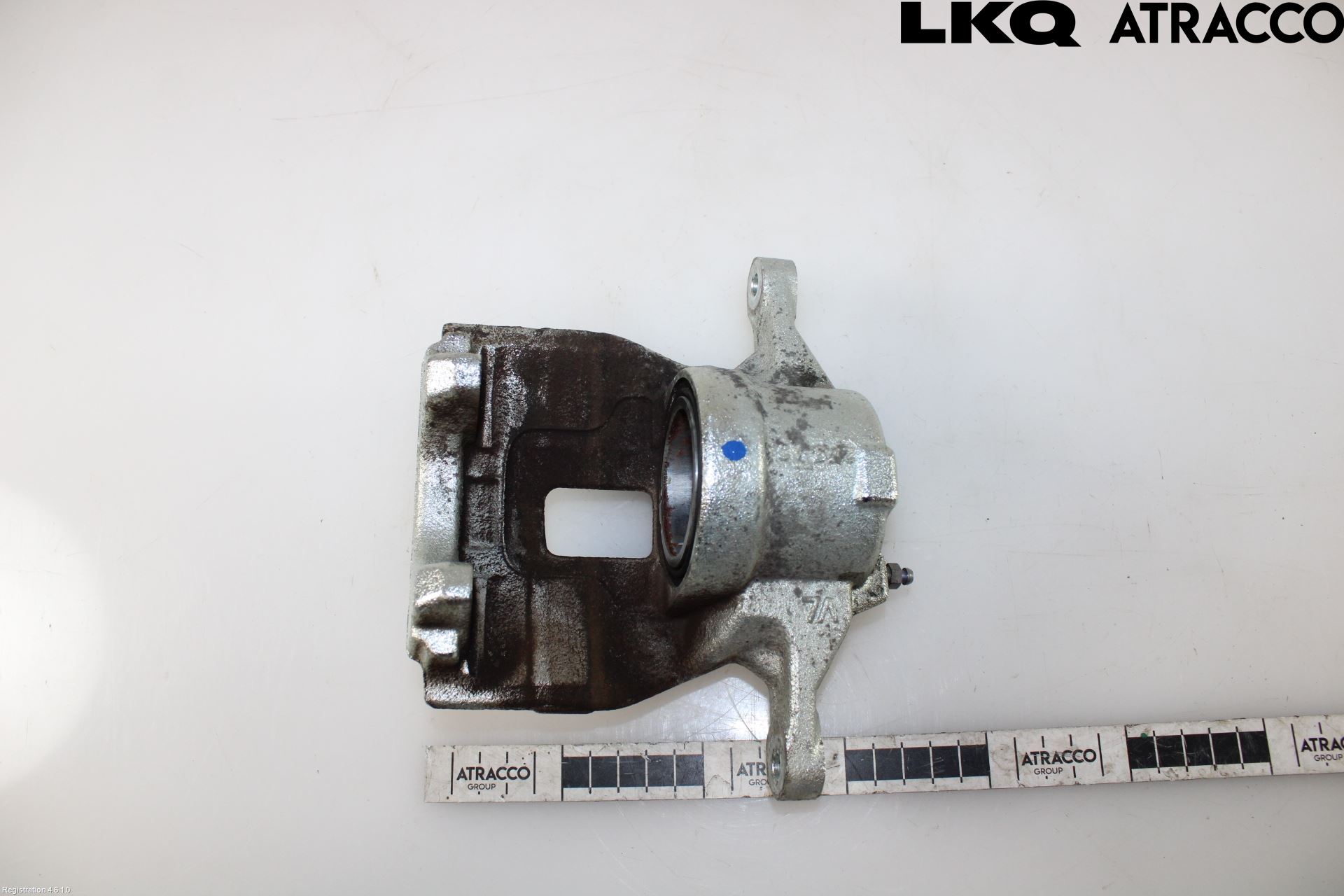 Toyota YARIS CROSS XP21 21- Bromsok Fram Höger