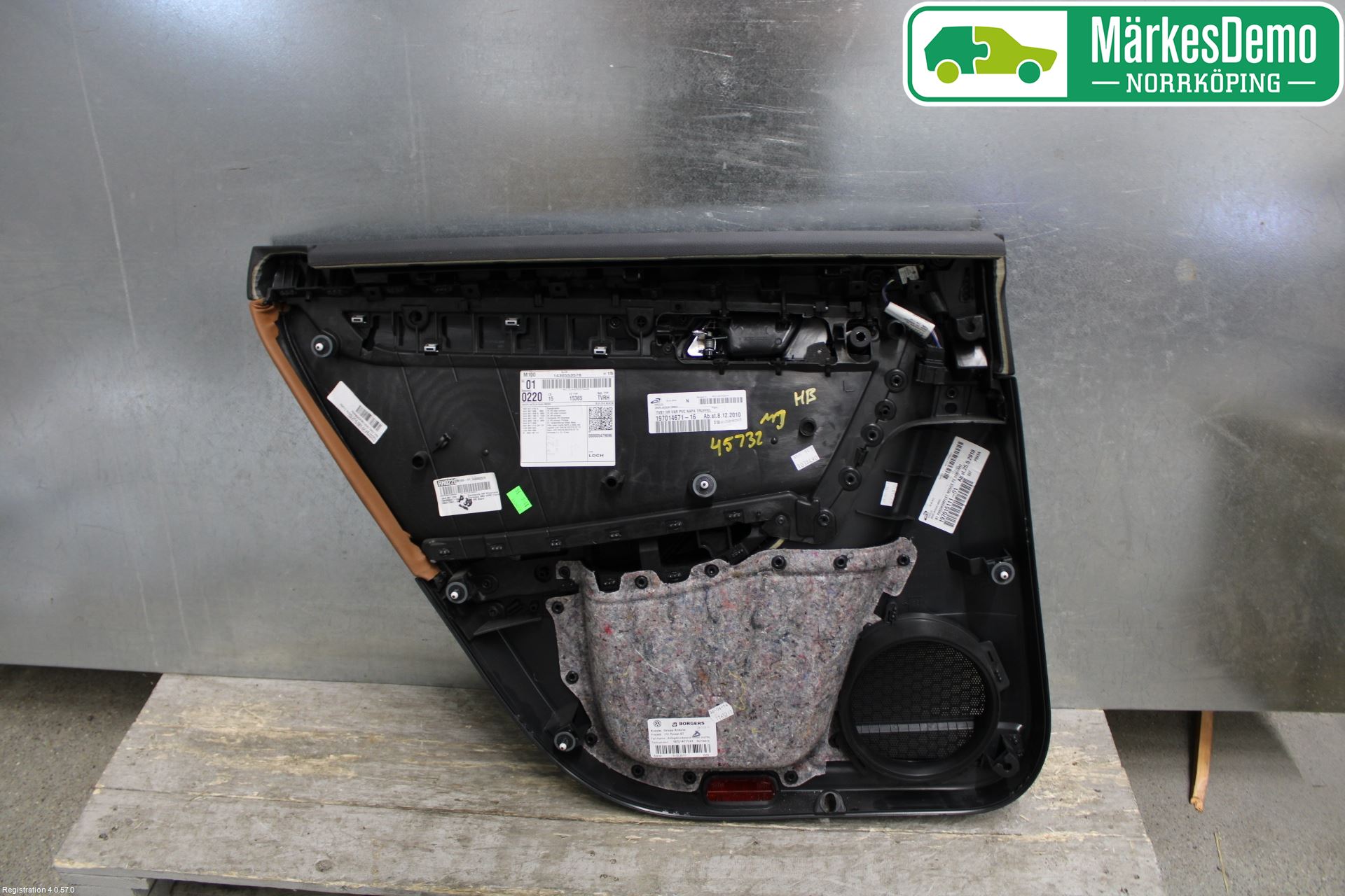 Volkswagen VW PASSAT 11-14 Dörrklädsel Hö