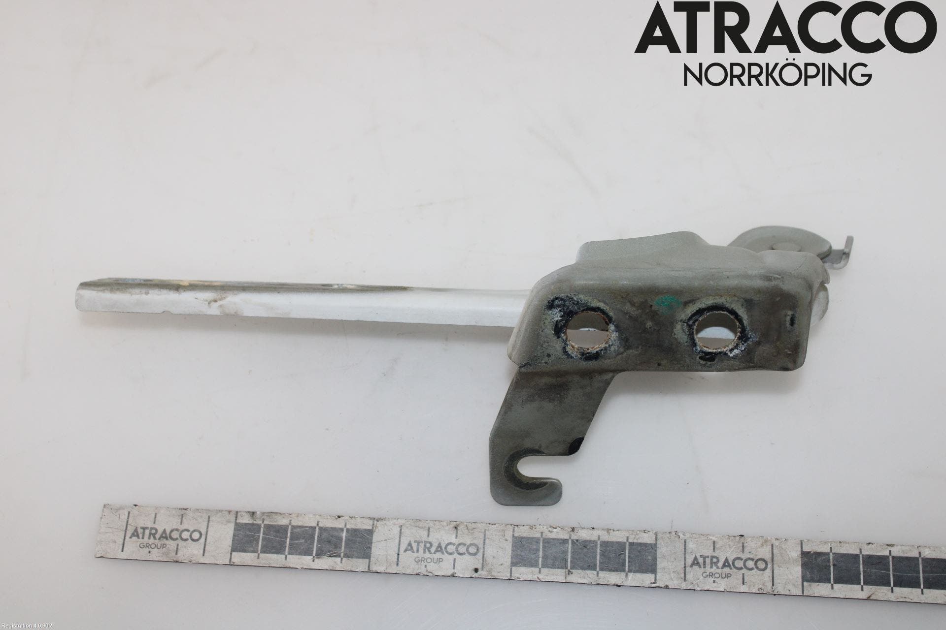 Volkswagen VW TIGUAN 07-16 Huvgångjärn