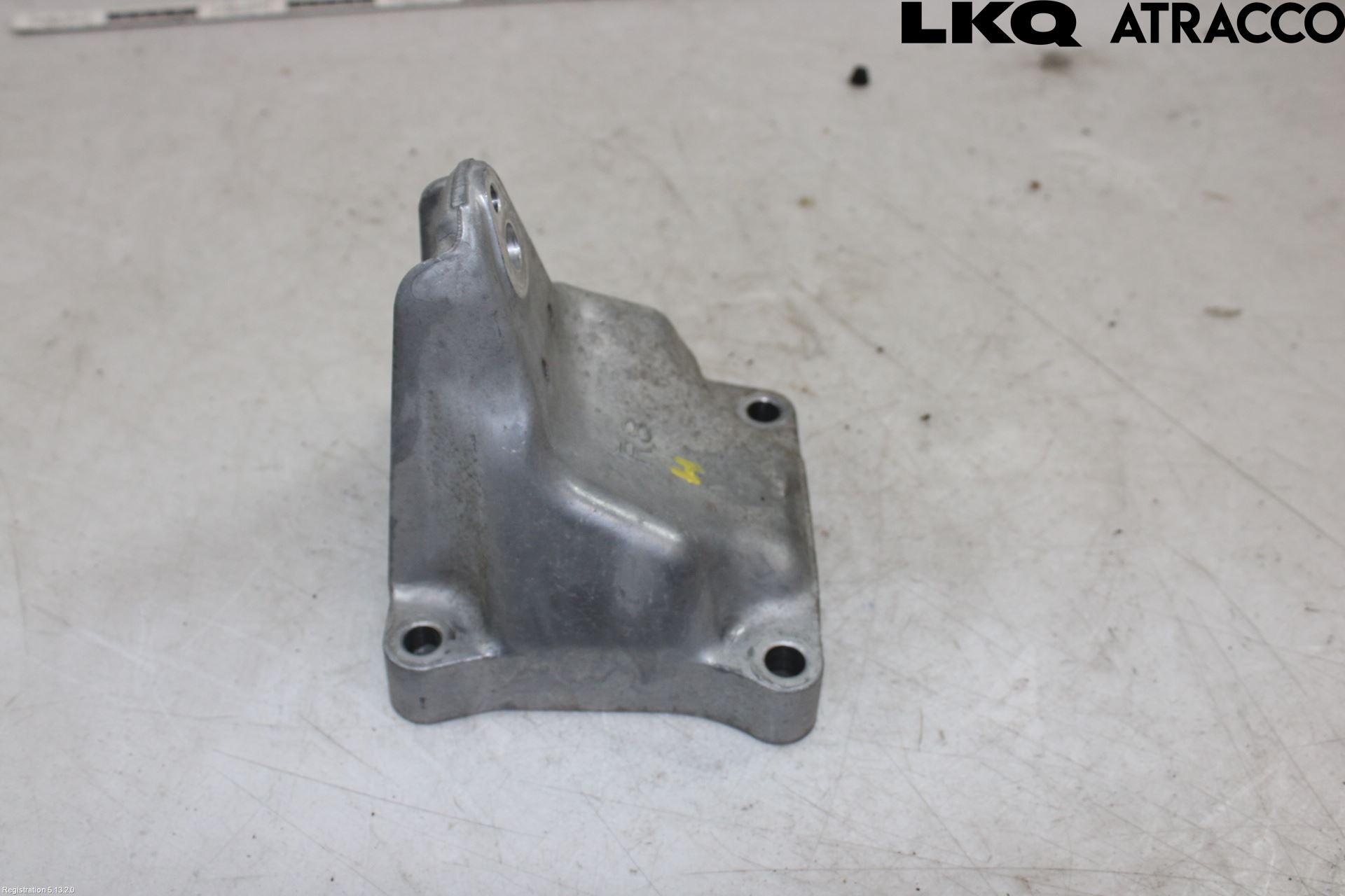 Lexus IS 250/350 14-20 Motorfäste