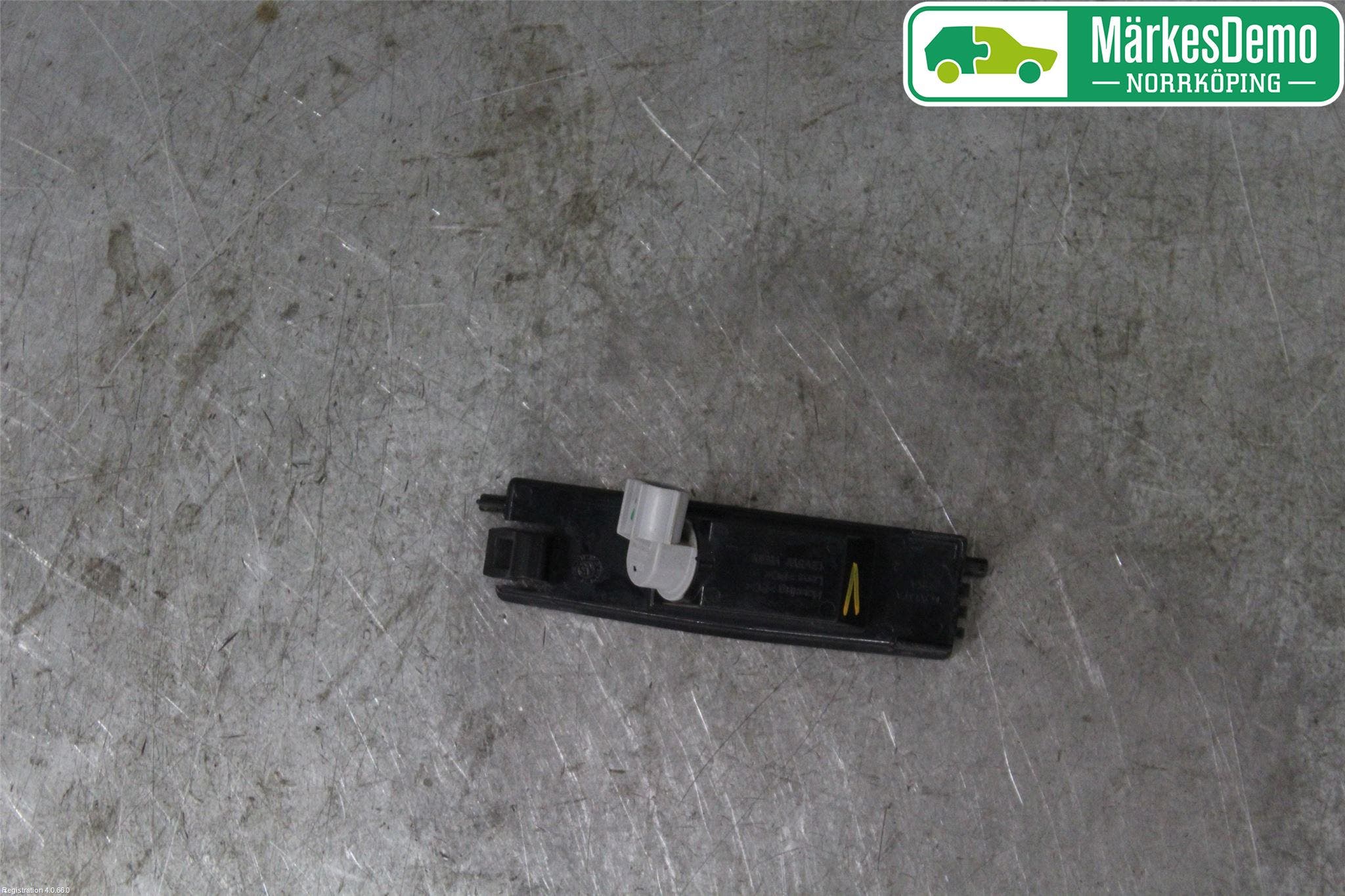 Peugeot 108 15-22 Skylt Belysning