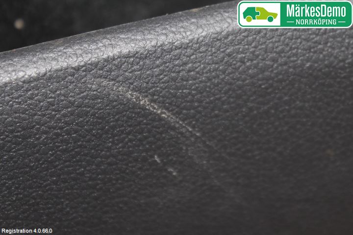 Volkswagen VW GOLF SPORTSVAN 15-20 Dörrklädsel Hö
