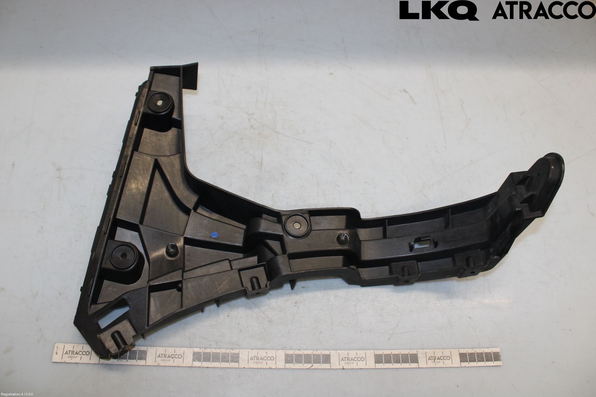 Audi Q3 8U 12-18 Stötfångarfäste Bak Hö