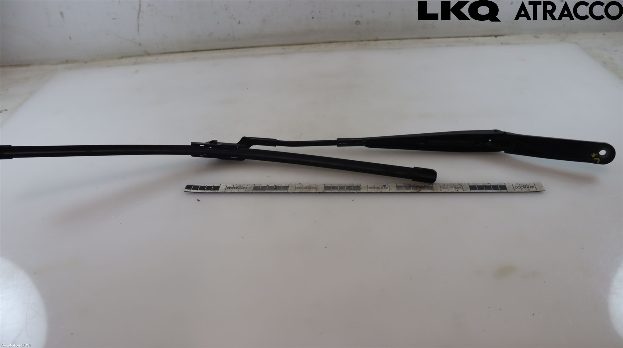Volkswagen VW PASSAT 20-24 Torkararm Armar Vindruta