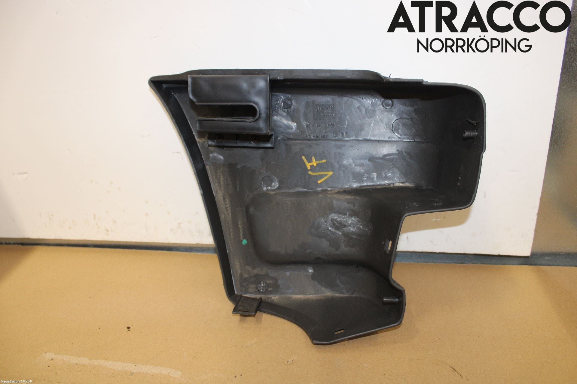 Mazda B2600 Stötfångardel Fram Vä