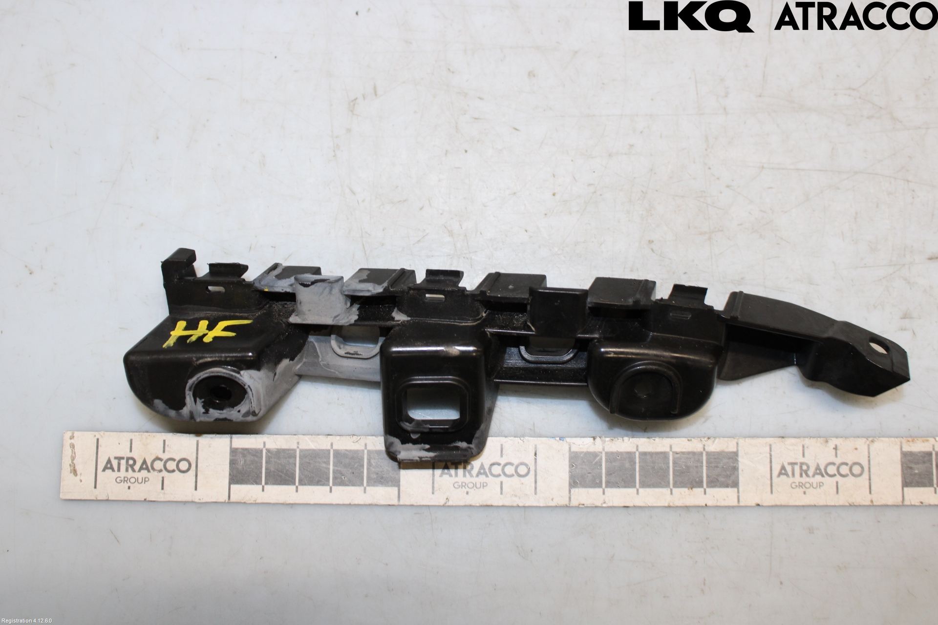 Volkswagen VW PASSAT 11-14 Stötfångarfäste Fram Hö
