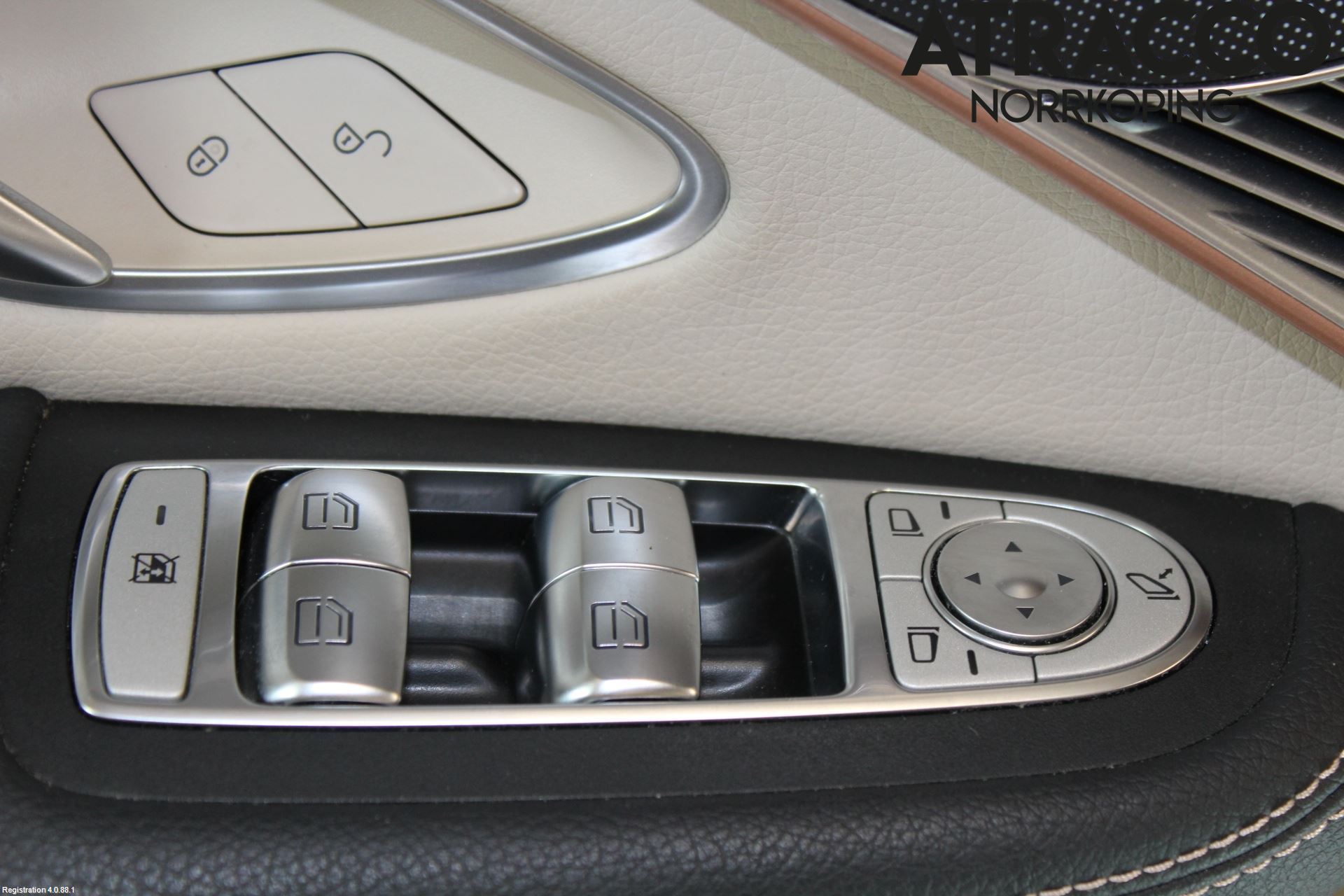 Mercedes-Benz MB EQC (N293) 20- Dörrklädsel Vä