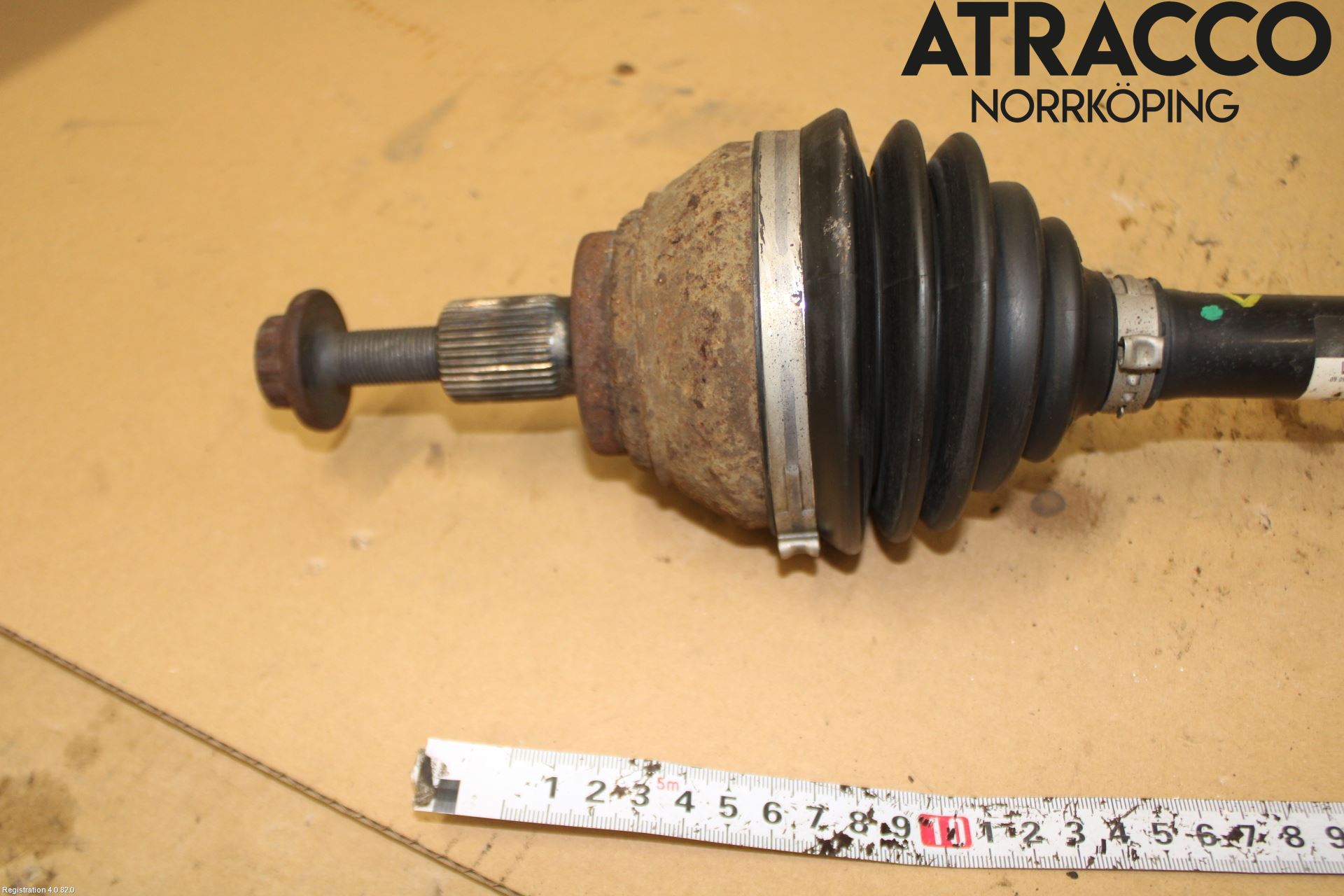 Volkswagen VW CADDY 11-15 Drivaxel Fram Vänster