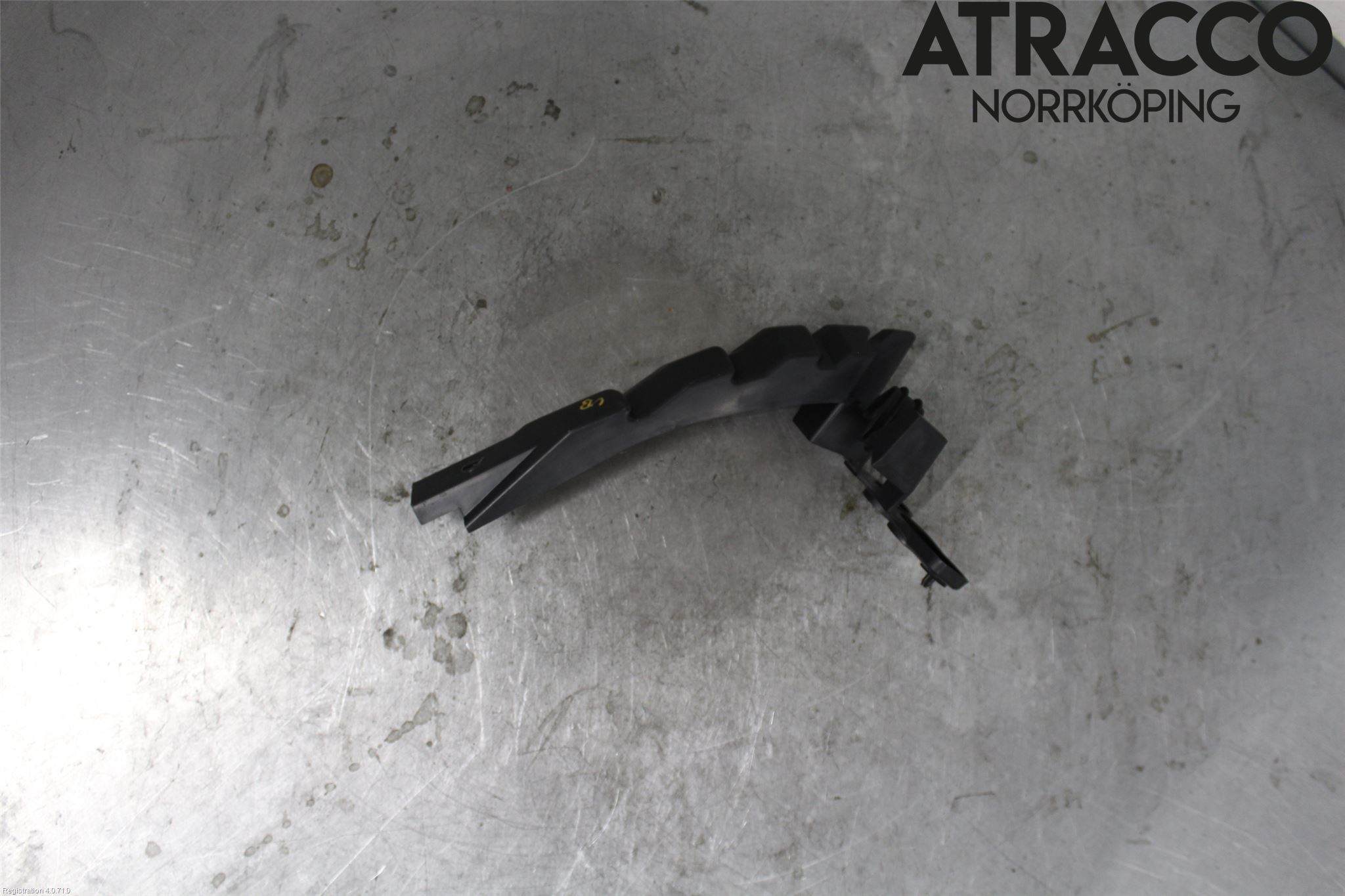 Jaguar F-PACE Stötfångarfäste Bak Vä