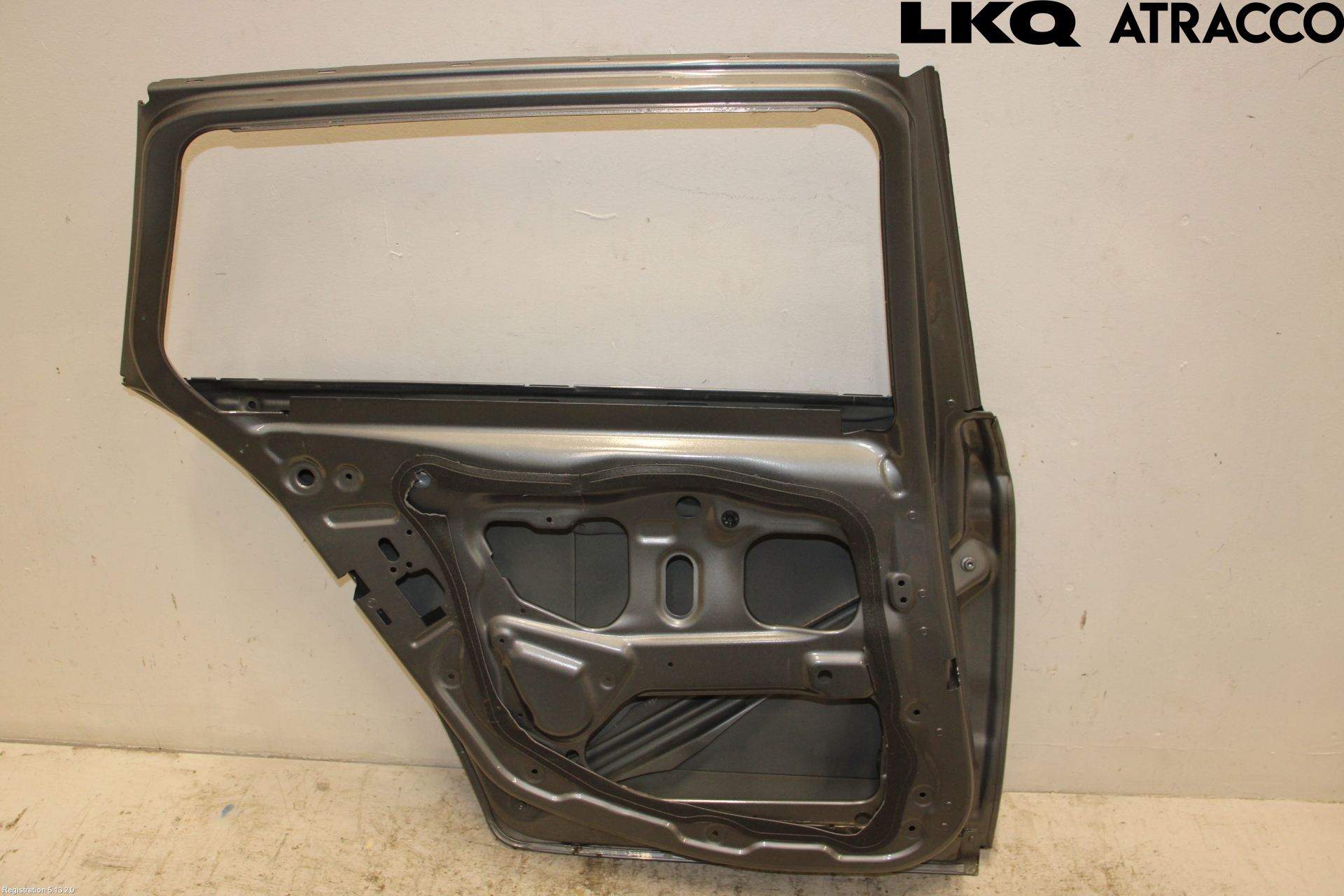 BMW 5 F10/F11/F18 09-17 Dörr Bak Vänster