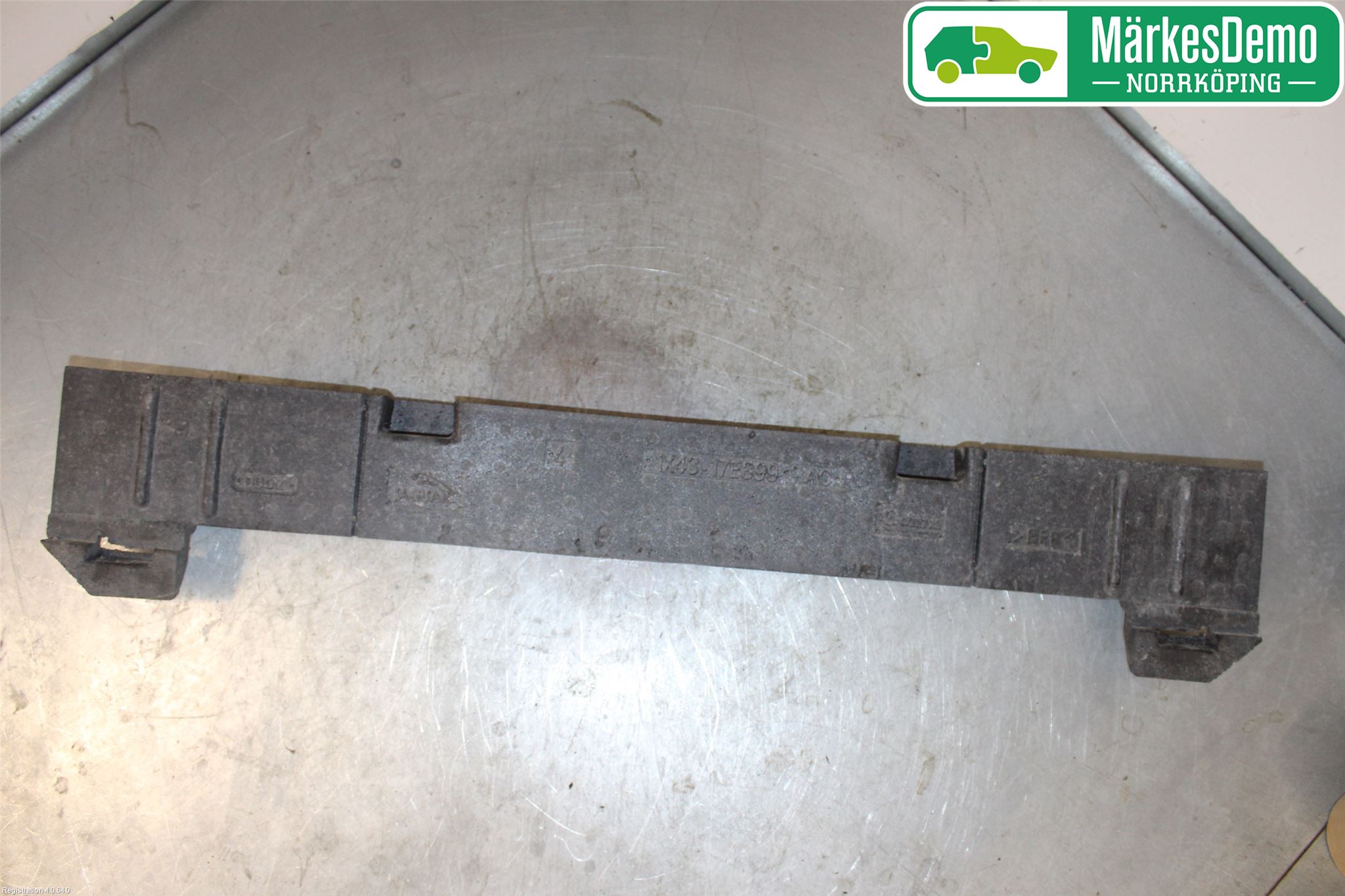 Jaguar X-TYPE Stötfångare Deformelement Bak