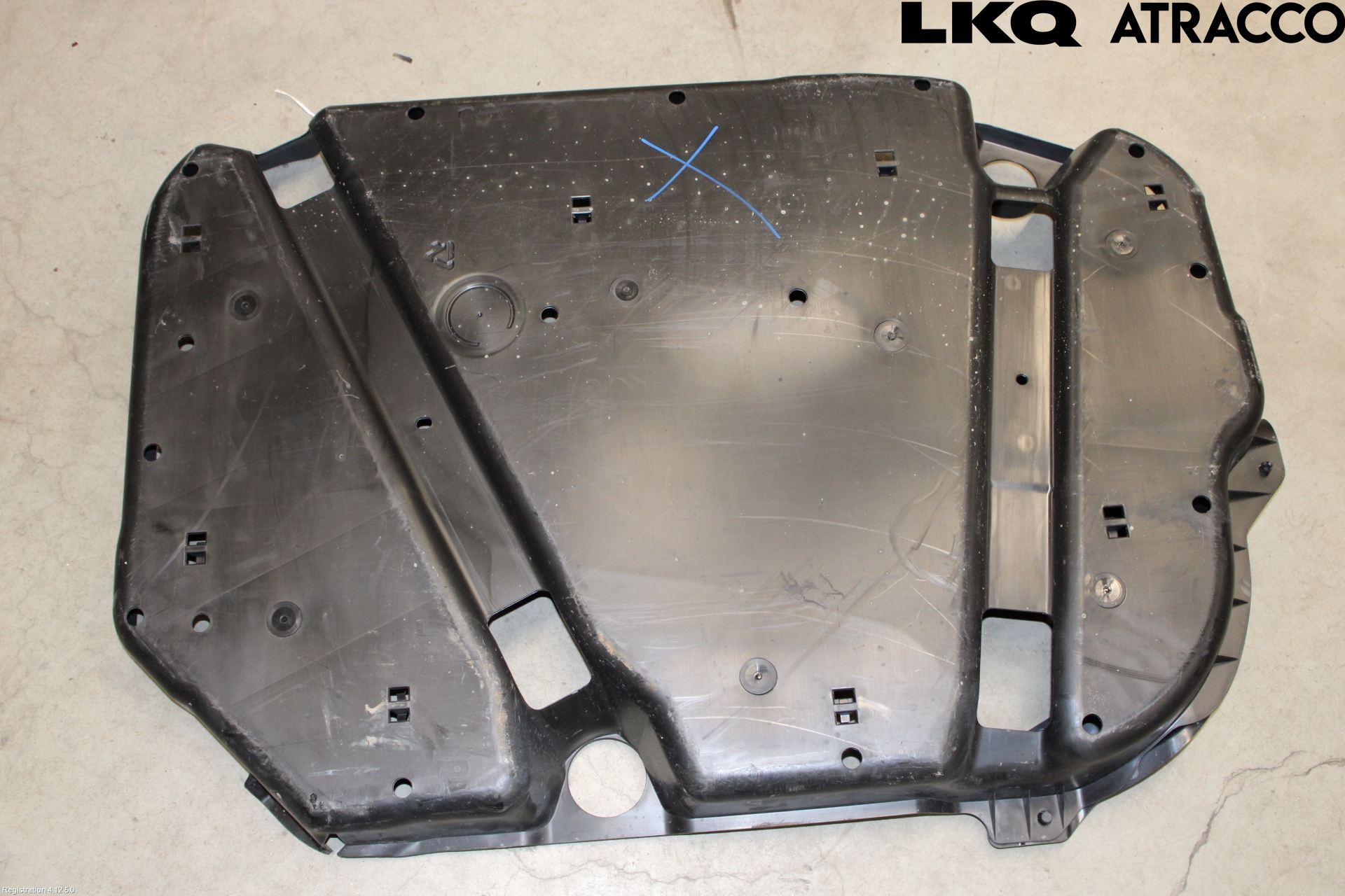 Toyota RAV4 19- Bränsletank Skyddsplåt