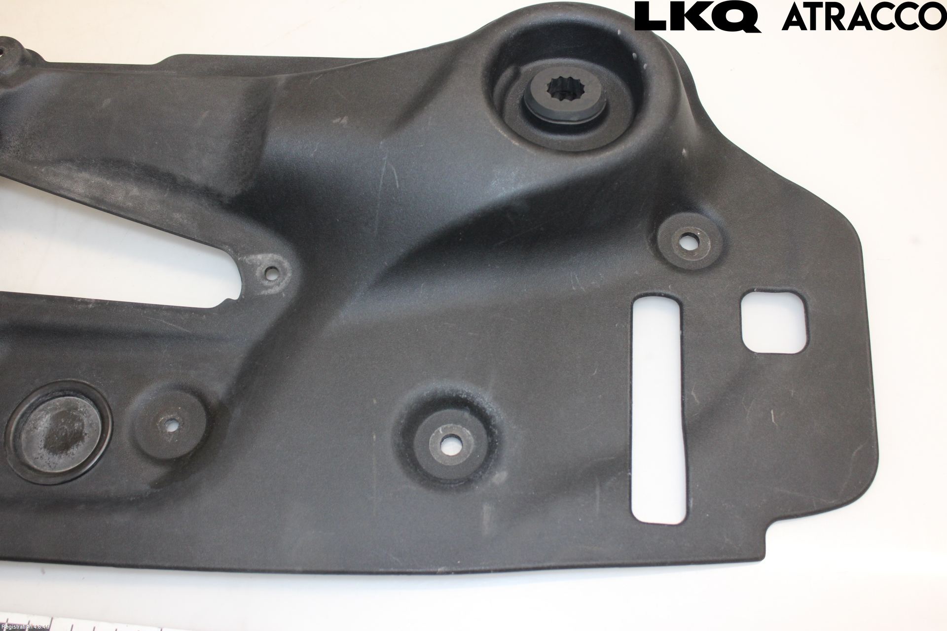 Jaguar XJ X351        10- Täckplast Front