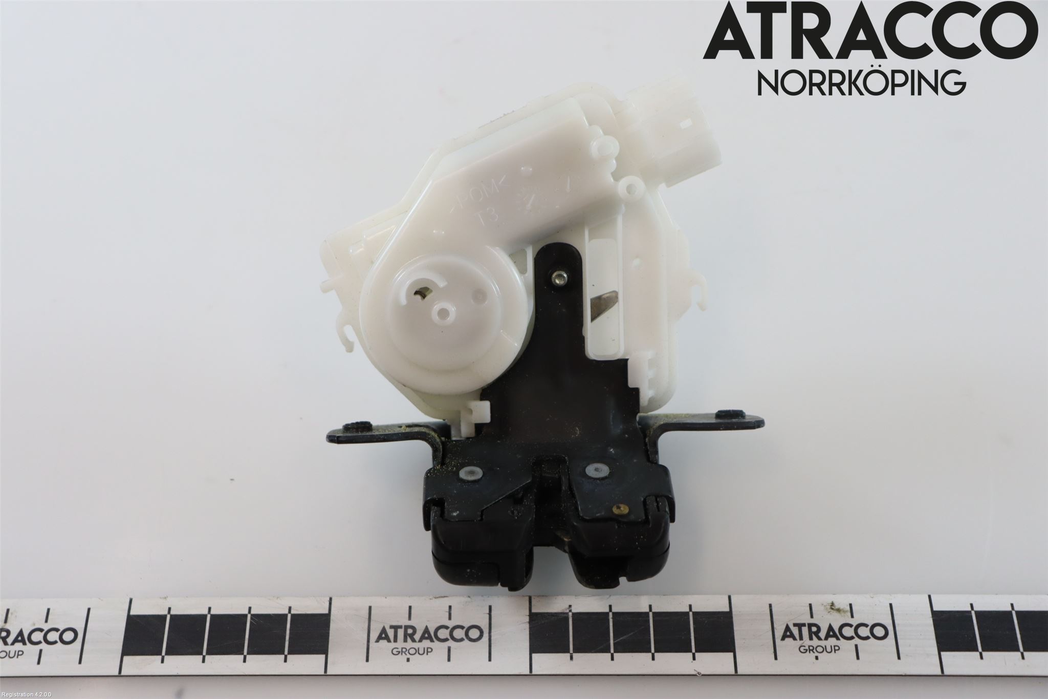 Toyota AURIS 13-19 Låskista Baklucka