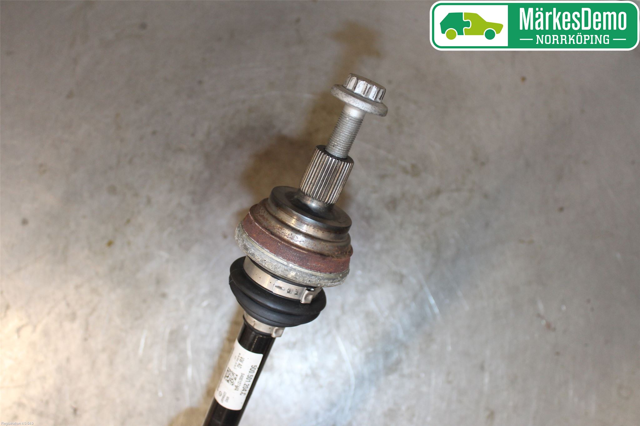 Skoda KAROQ 18- Drivaxel Bak Höger