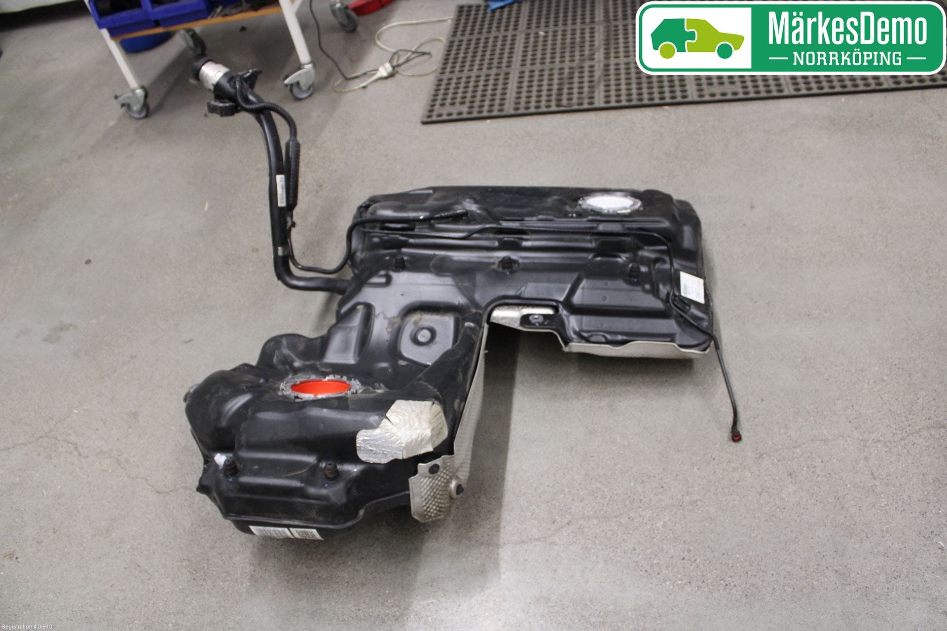 Audi A6/S6 4G 11-18 Bränsletank Insprutning