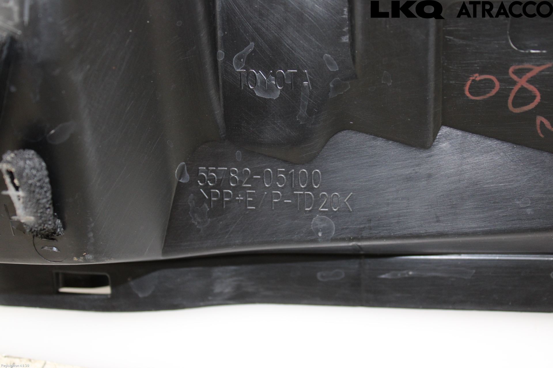 Toyota AVENSIS 16-18 Torpedplåt-Torpedplast