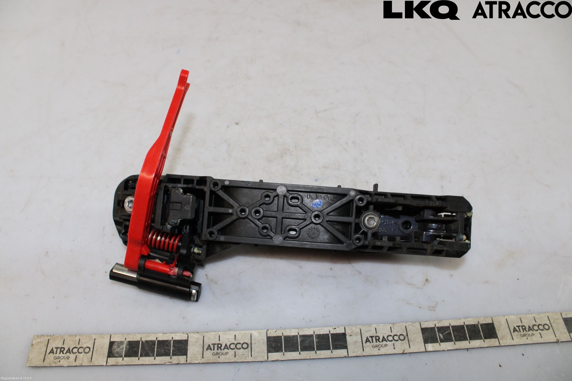 Toyota YARIS XP130 12-14 Dörrhandtag Yttre Hö