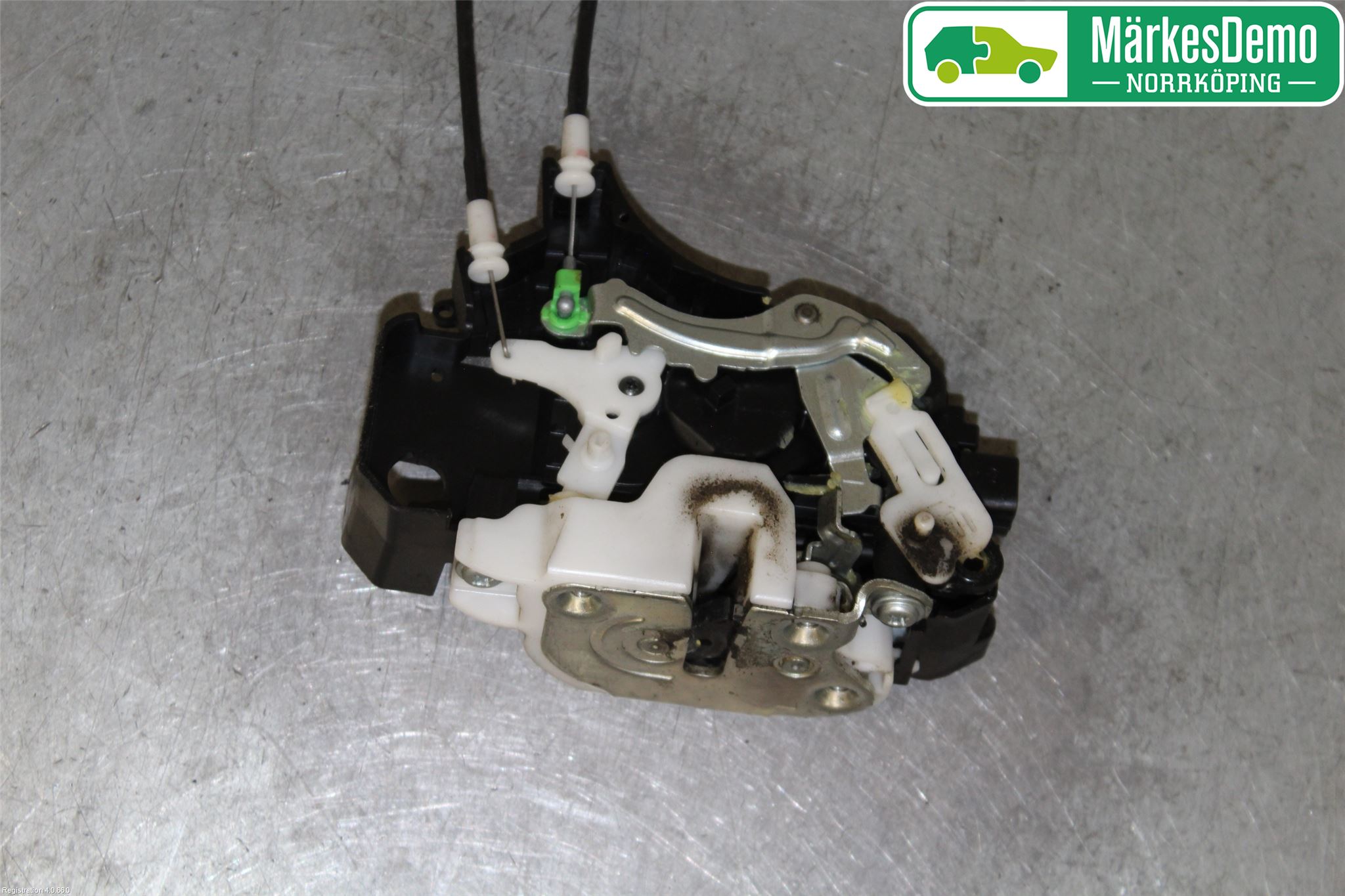 Mitsubishi COLT   04-08 Låskista-Dörrlås