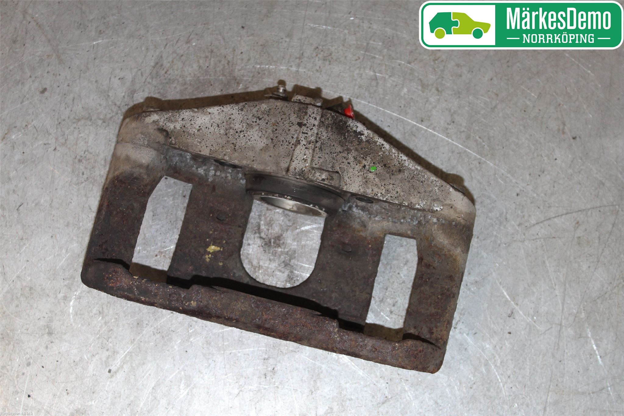 Audi A6/S6     05-11 Bromsok Fram Höger