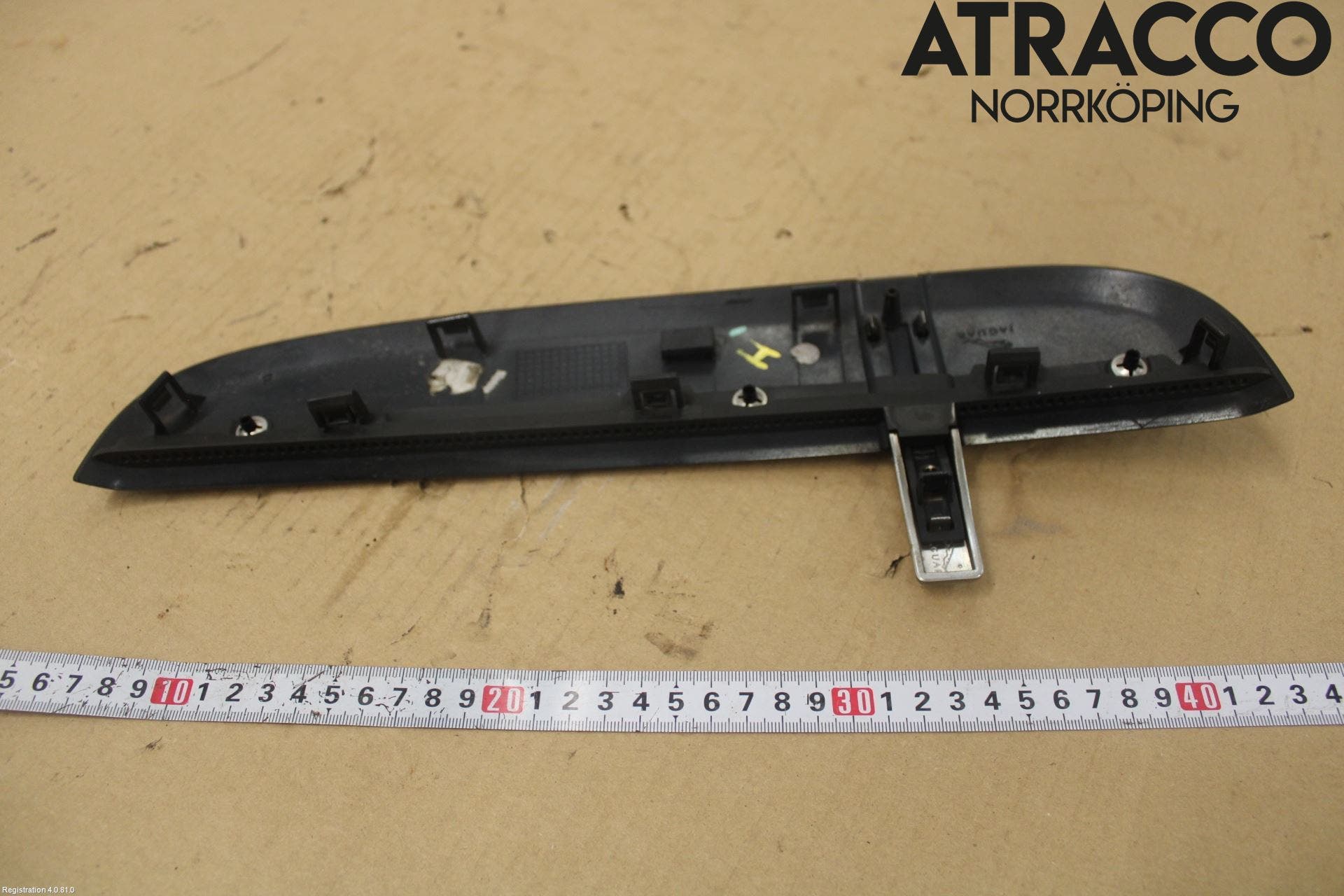 Jaguar XF 08-15 List Framskärm Hö