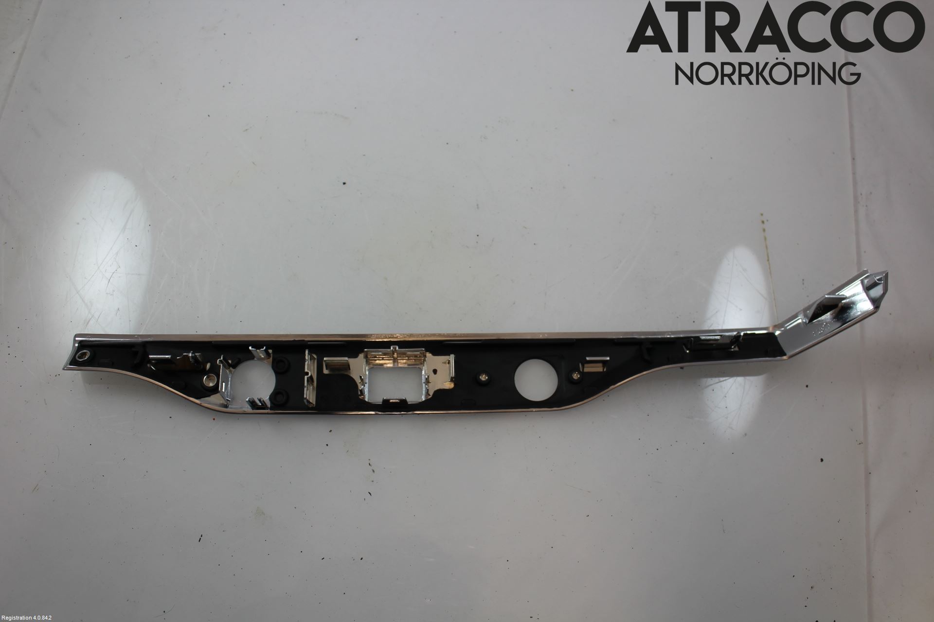 Jaguar I-PACE 18- Instrumentbräda Inlägg-Dekorlist