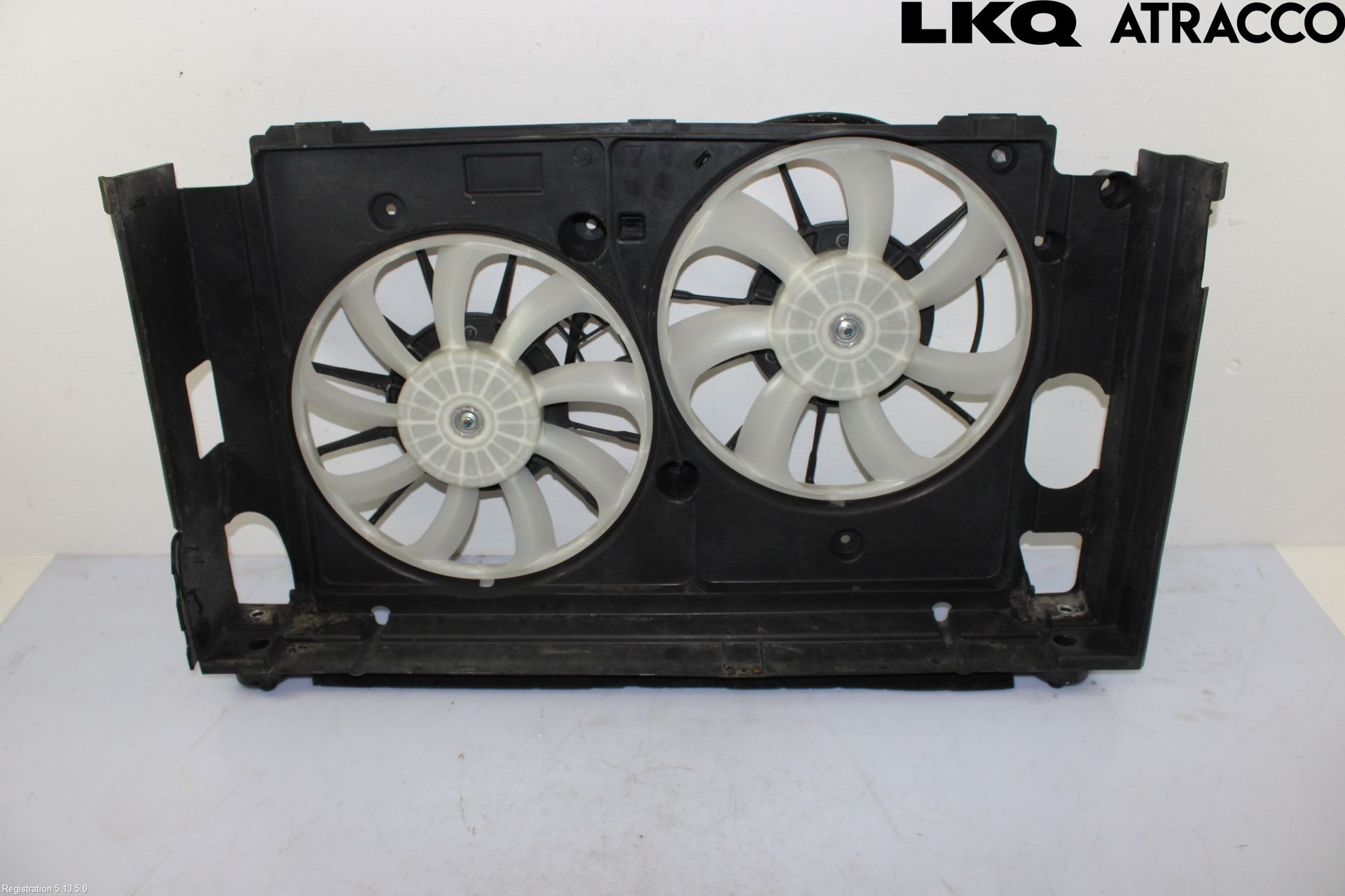 Toyota AURIS 13-19 Kylfläkt El