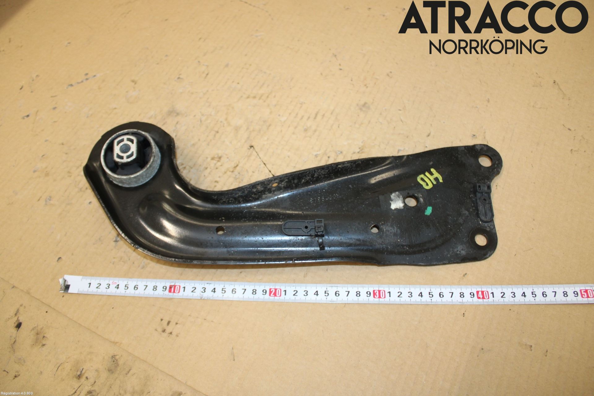 Skoda KAROQ 18- Bärarm Bak Höger