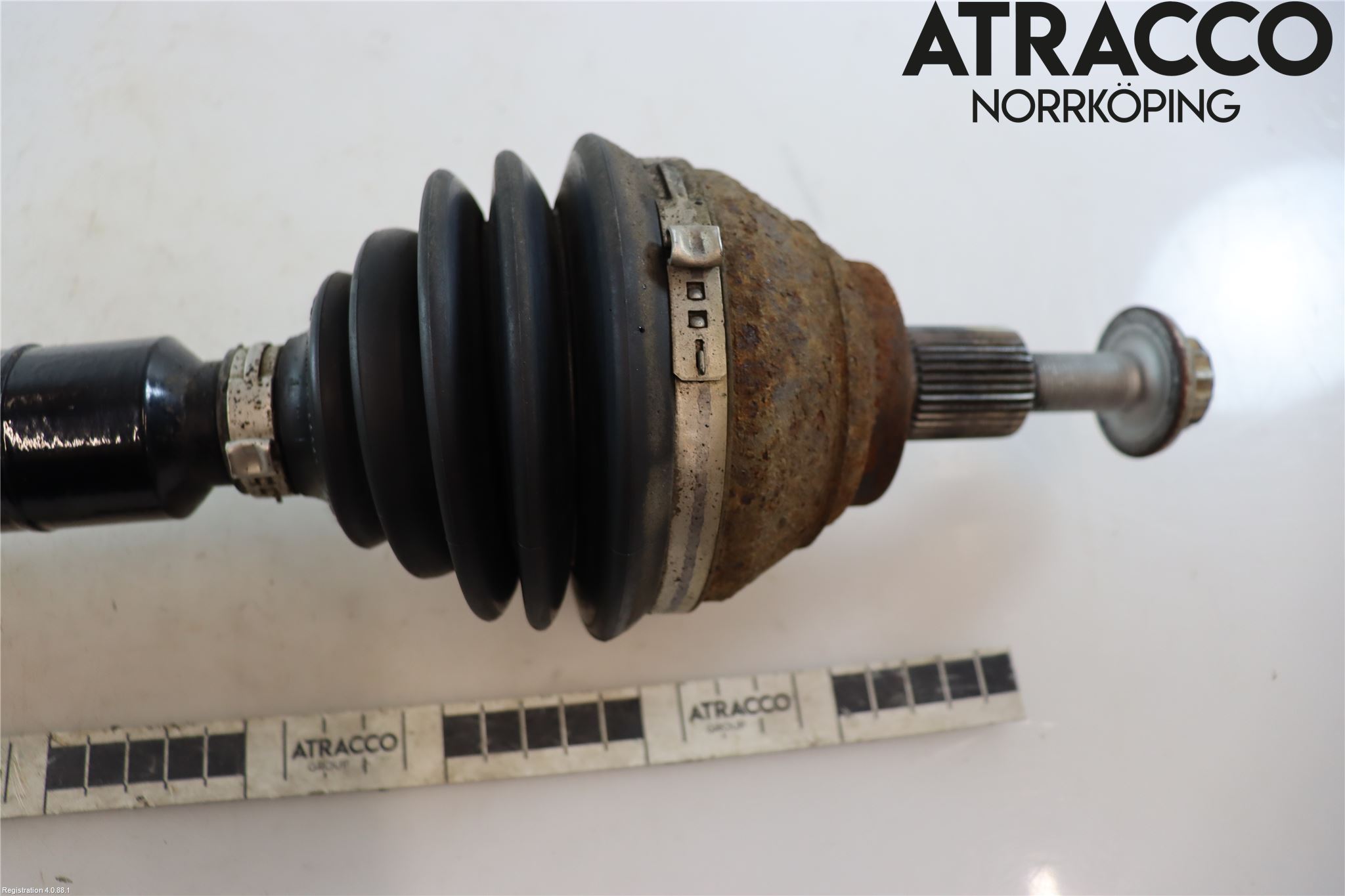 Skoda SUPERB 16-24 Drivaxel Fram Höger