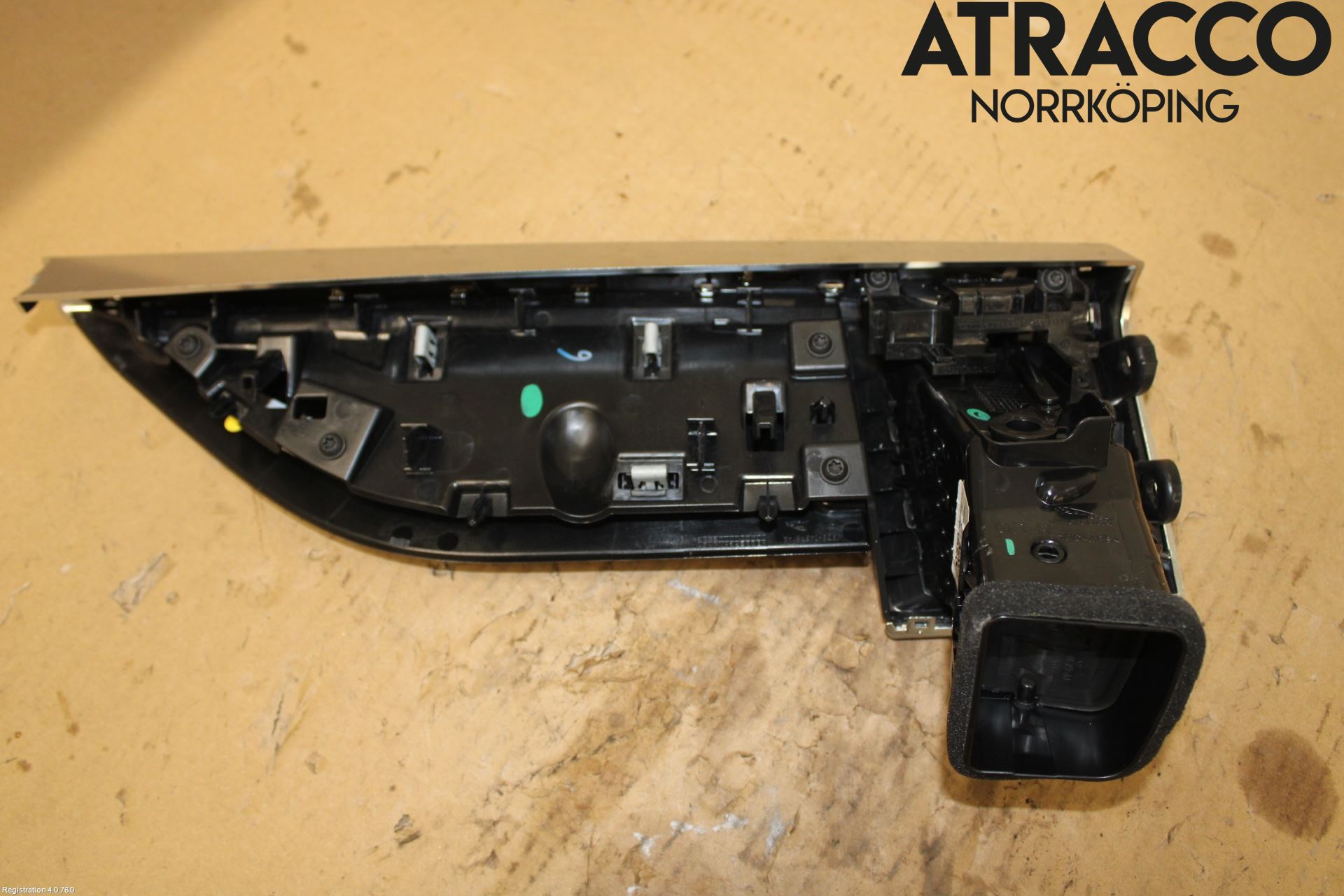 Jaguar I-PACE 18- Defrosterkanal-Munstycke