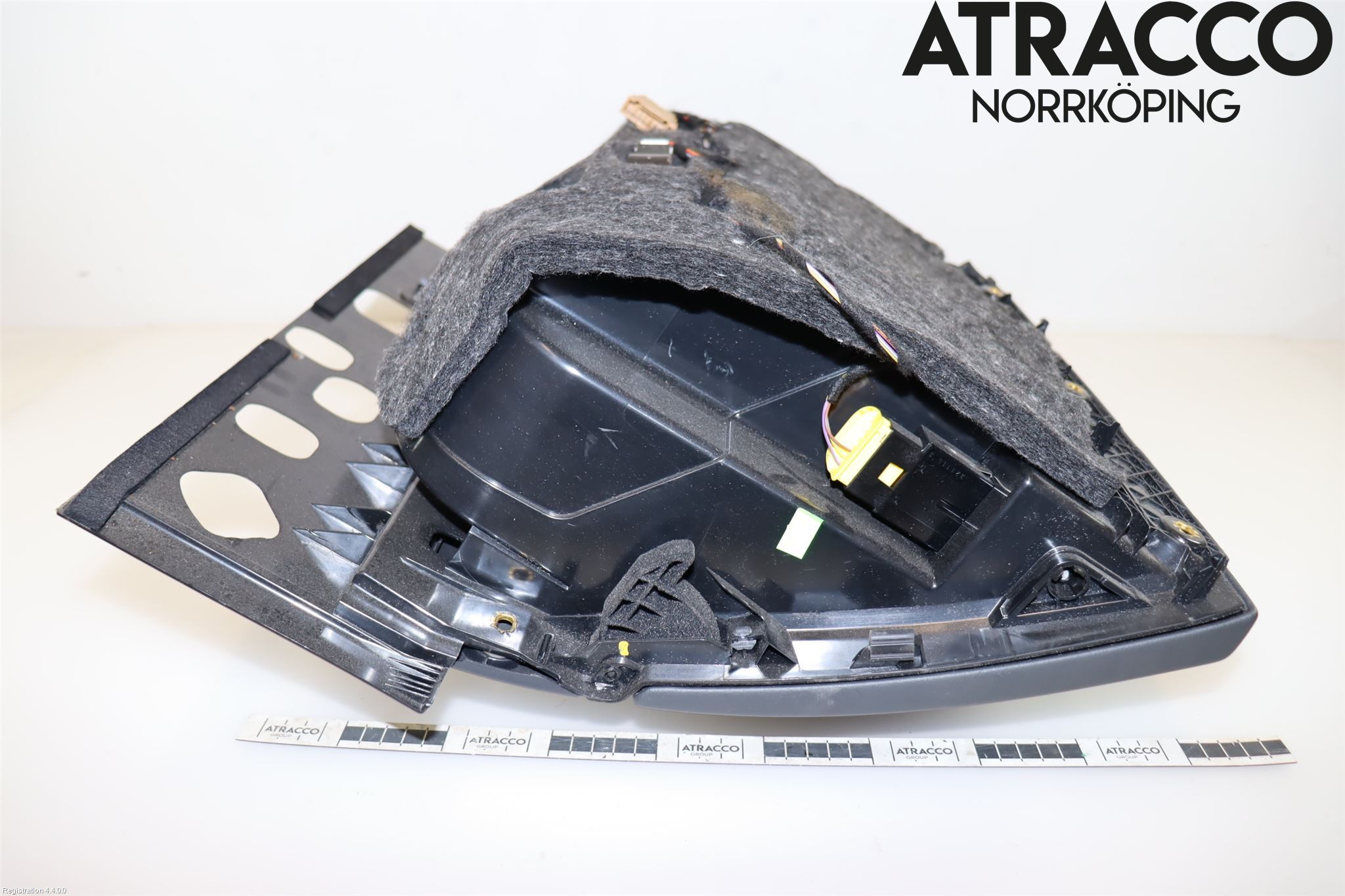 Audi A6 ALLROAD 12-18 Handskfack