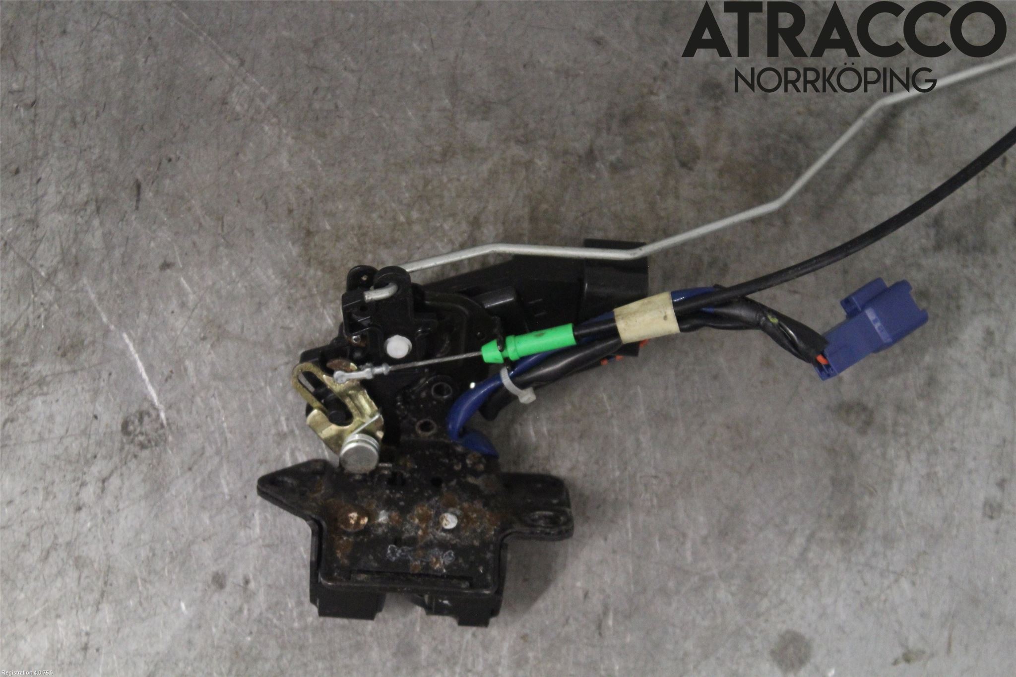 Toyota COROLLA 02-07 Låskista Baklucka