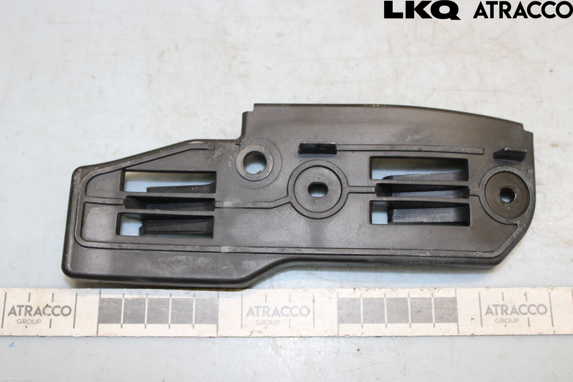Volkswagen VW PASSAT 01-05 Stötfångarfäste Fram Hö