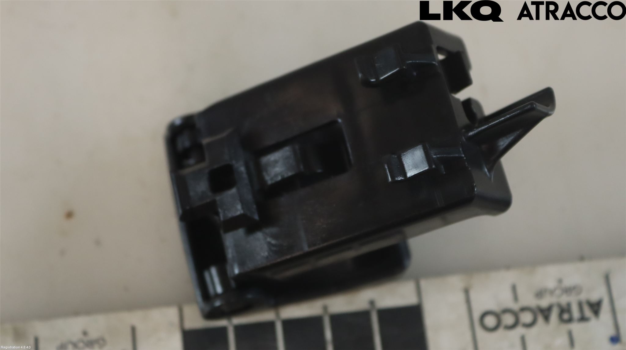 Toyota RAV4 19- Huvlås Wire-Spak