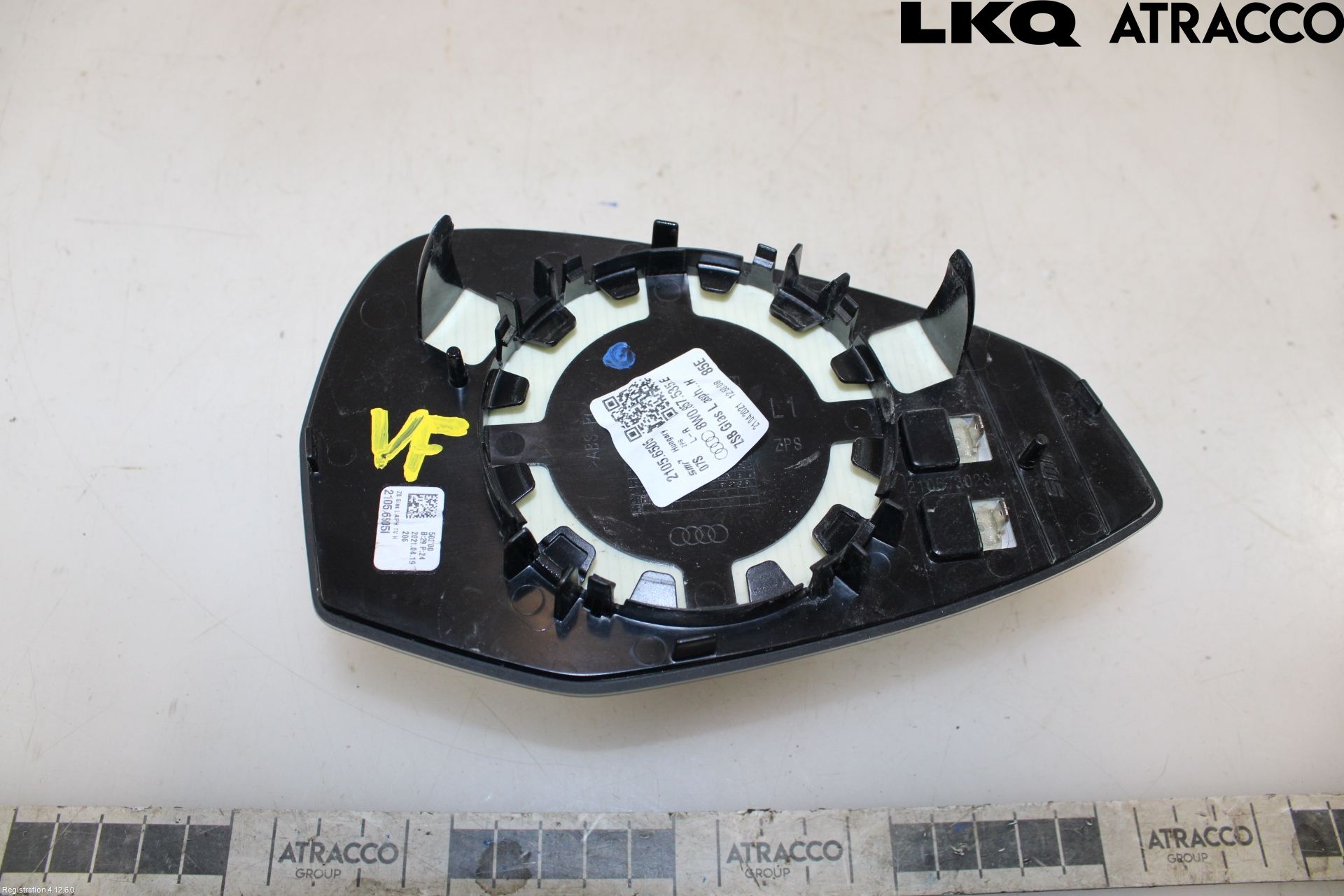 Audi A4/S4 B9 20- Spegelglas Vä