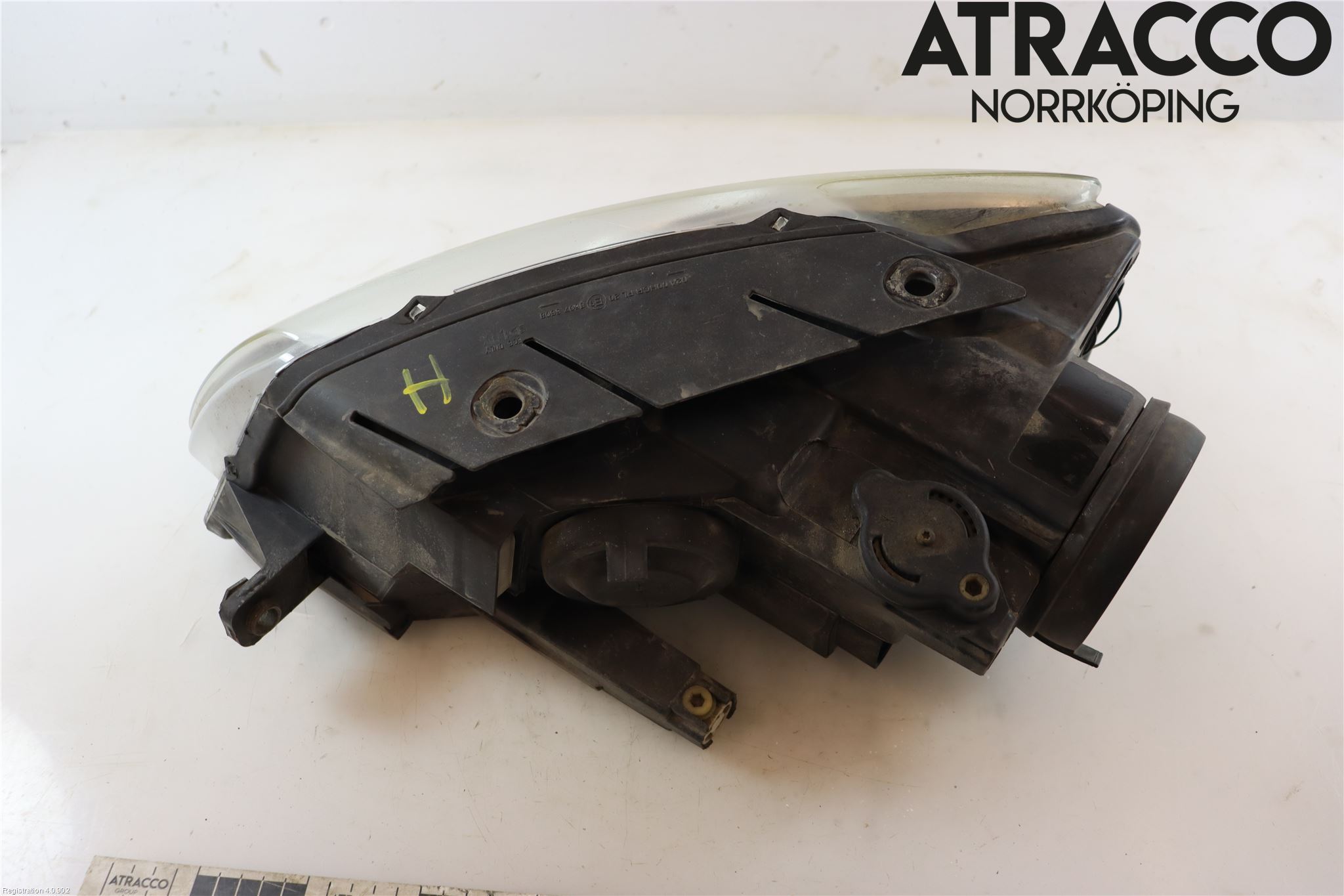 Volkswagen VW PASSAT 05-11 Strålkastare Höger