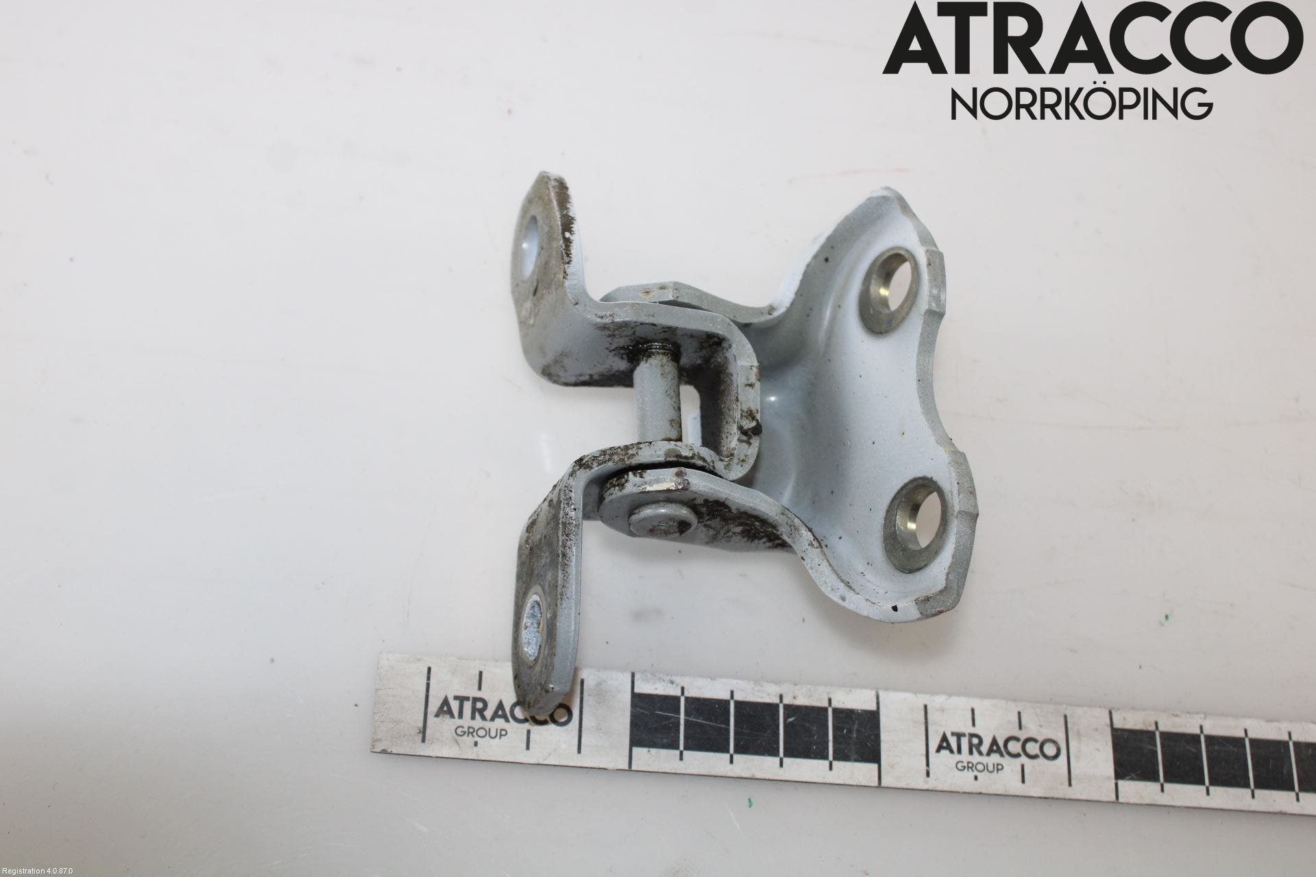 Toyota YARIS XP130 12-14 Dörrgångjärn