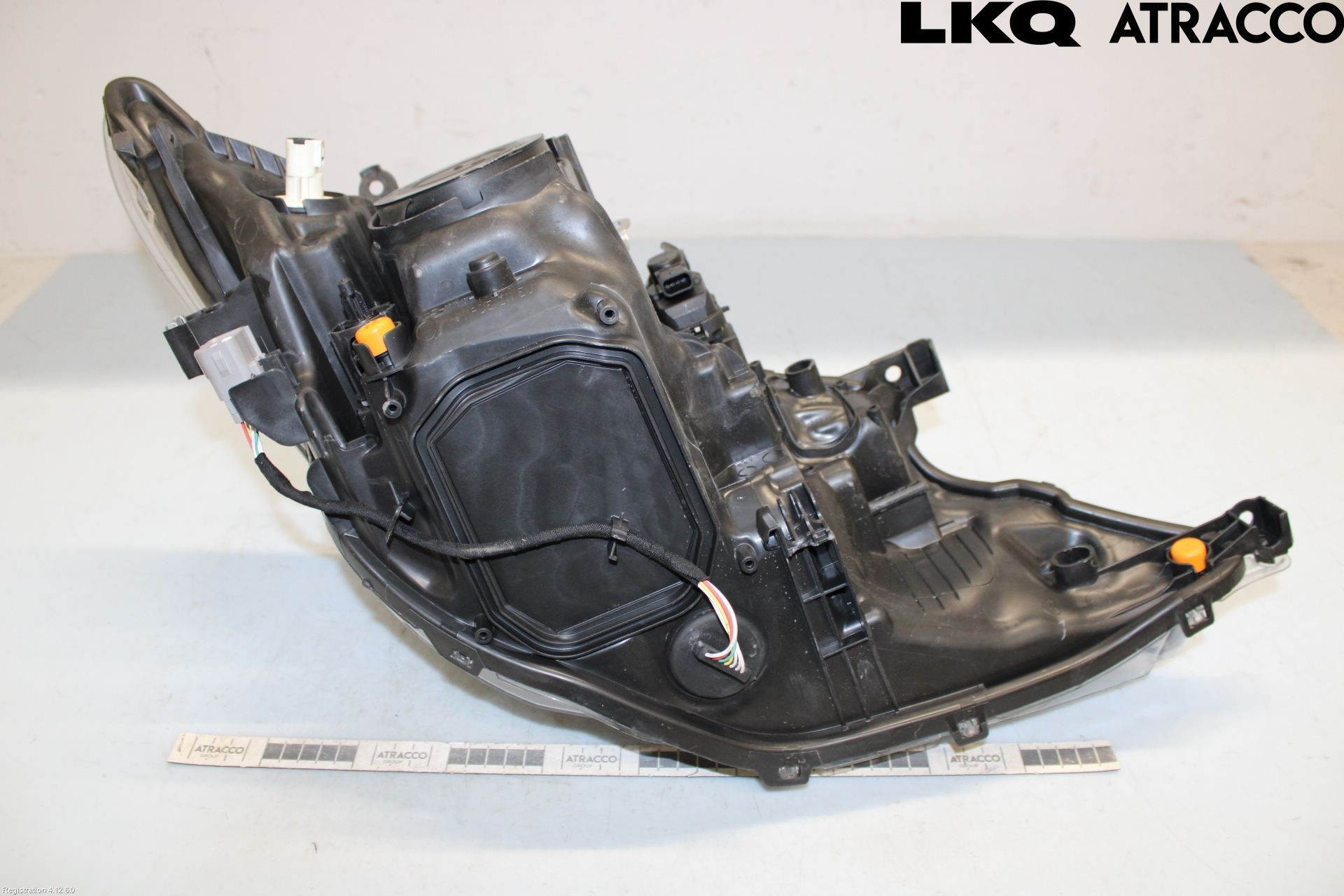 Toyota AURIS 13-19 Strålkastare Vänster