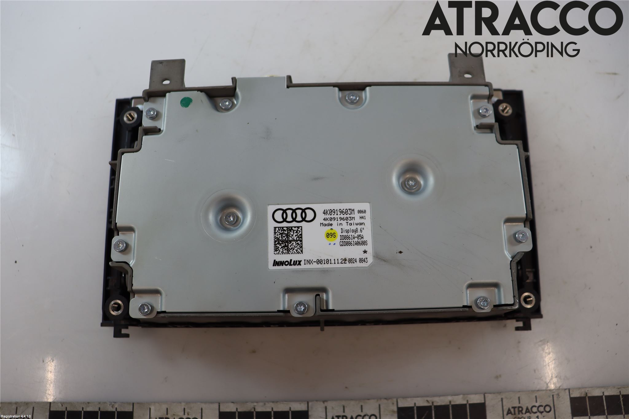 Audi A6 F2/C8 19- Bildskärm