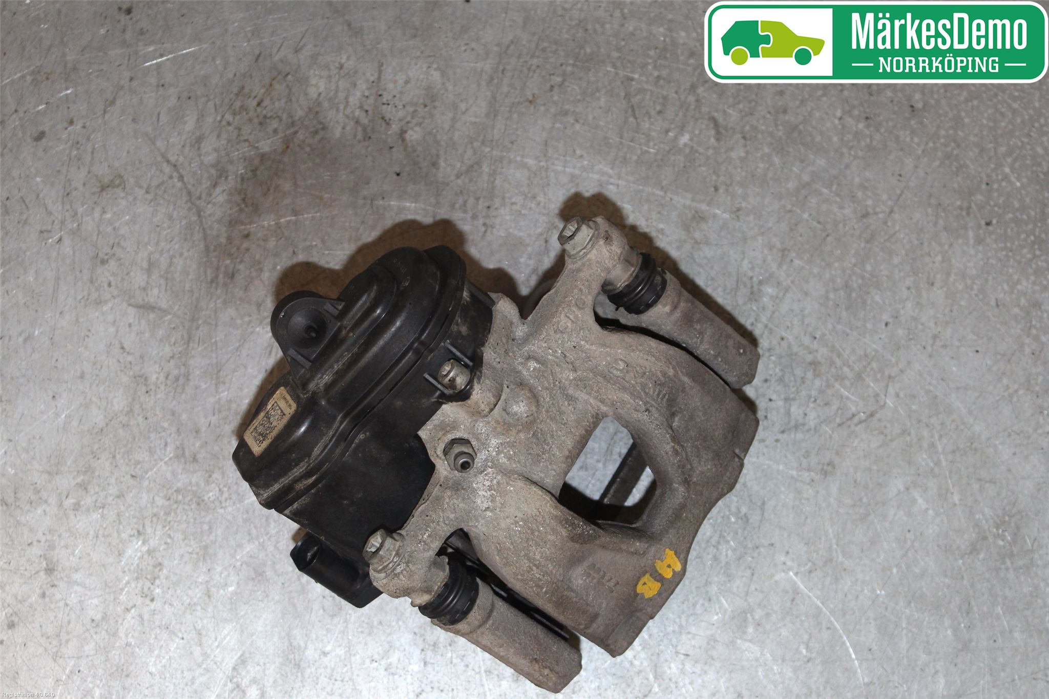 Audi A6 F2/C8 19- Bromsok Bak Höger