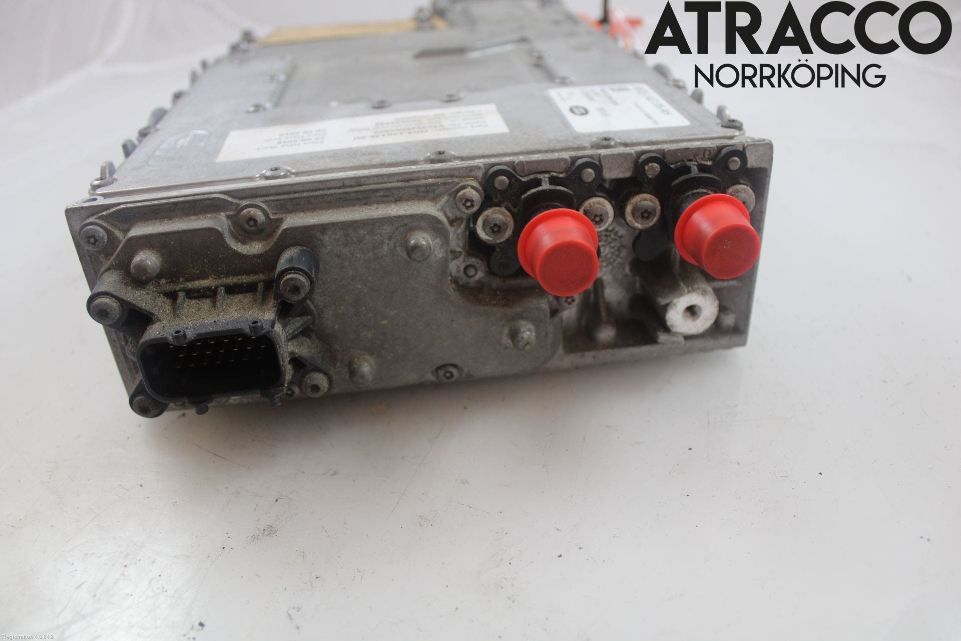 Jaguar I-PACE 18- Inverter Hybrid