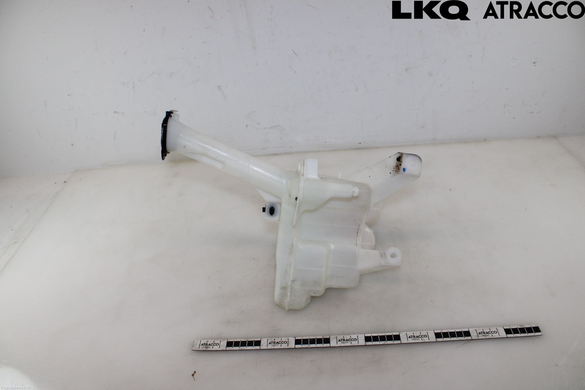 Toyota YARIS XP90 06-11 Spolartank Vindruta