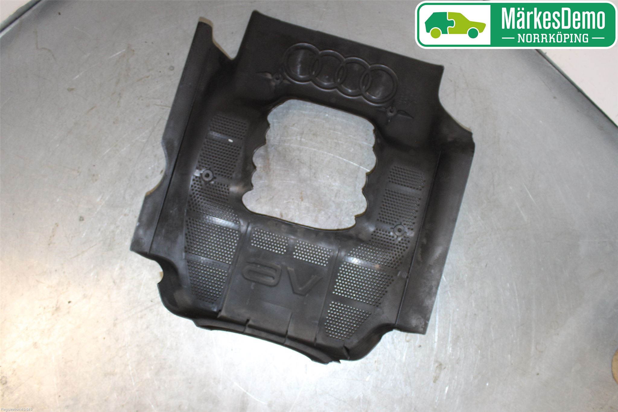 Audi A8/S8 4D 94-02 Motorkåpa