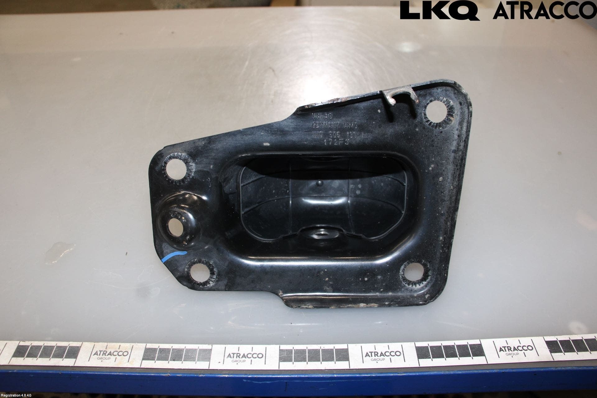 Volkswagen VW T-ROC 18- Bakaxel Fäste