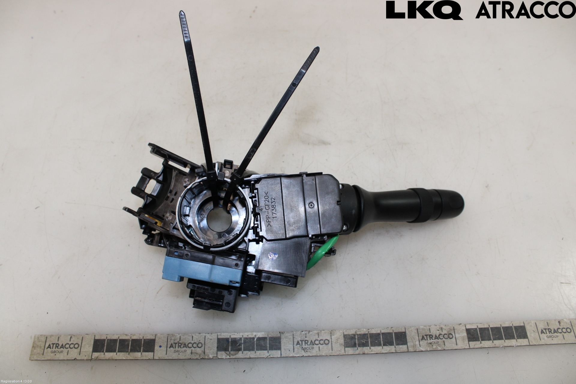 Toyota AVENSIS 16-18 Spak Blinkers-Ljusomk