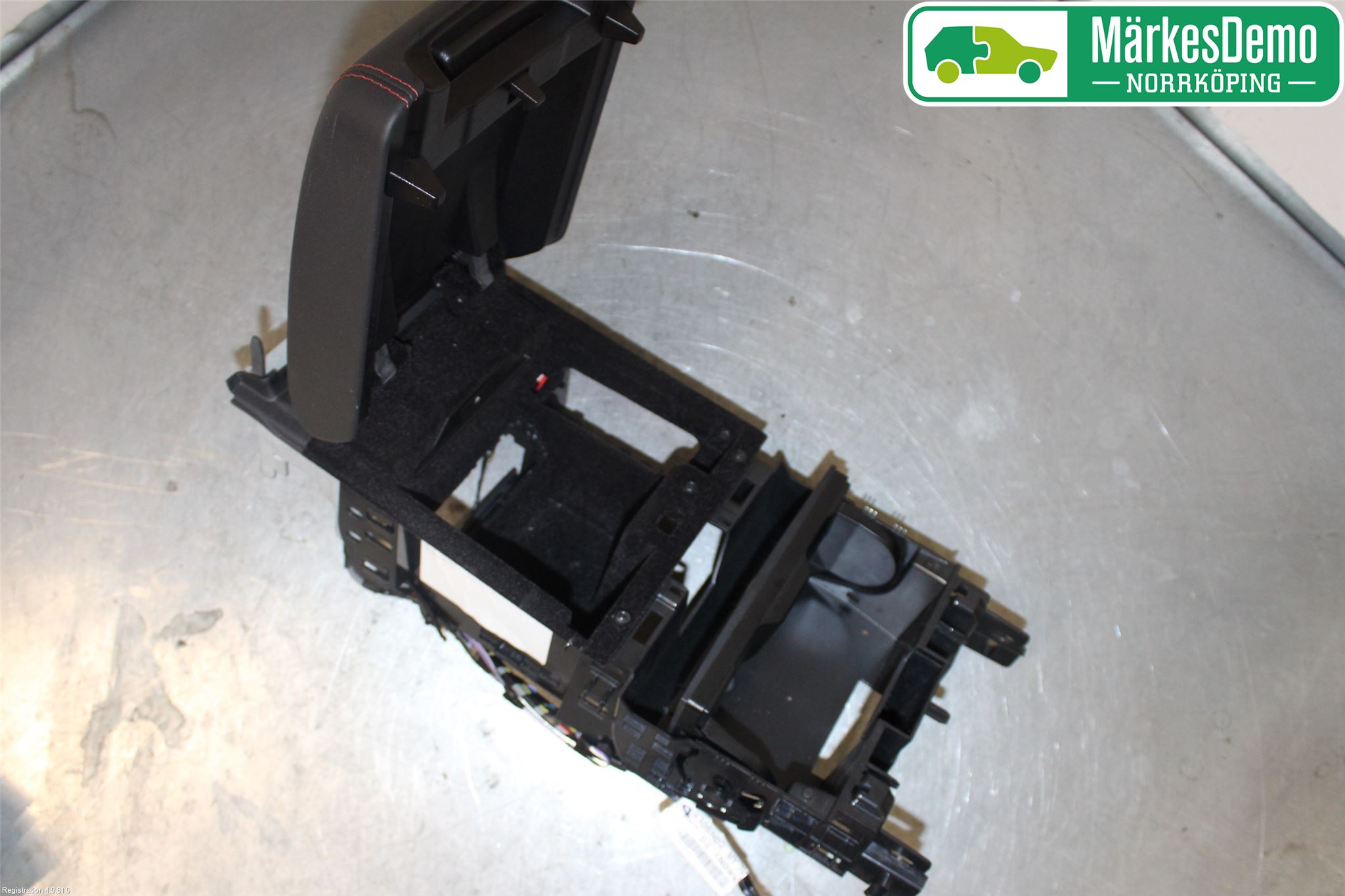 Jaguar F-TYPE Instrumentkonsoll Mitt