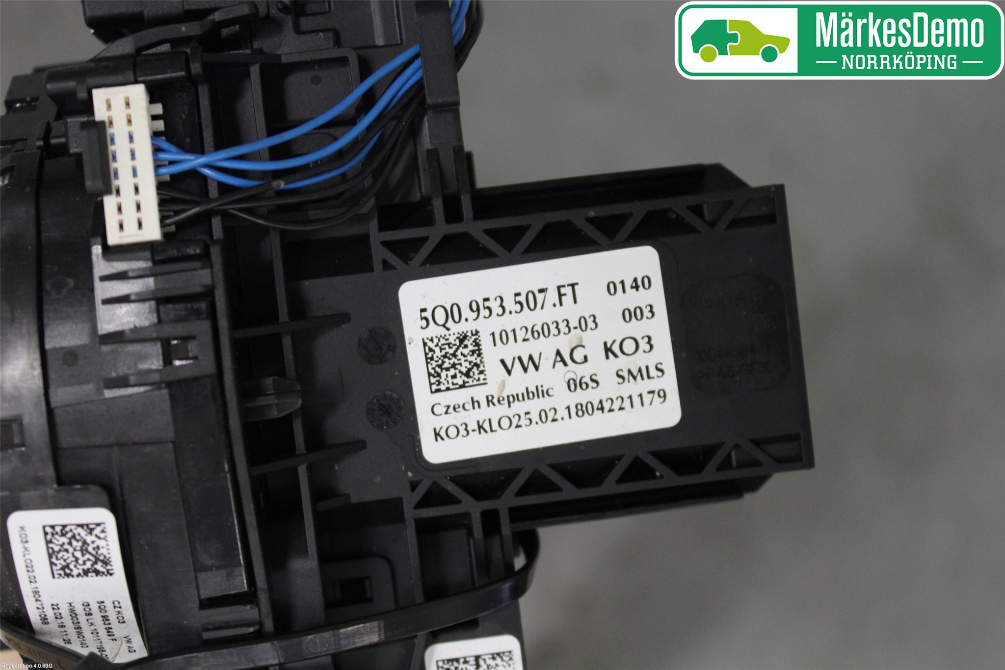 Volkswagen VW GOLF / E-GOLF VII 13-20 Spakcentral