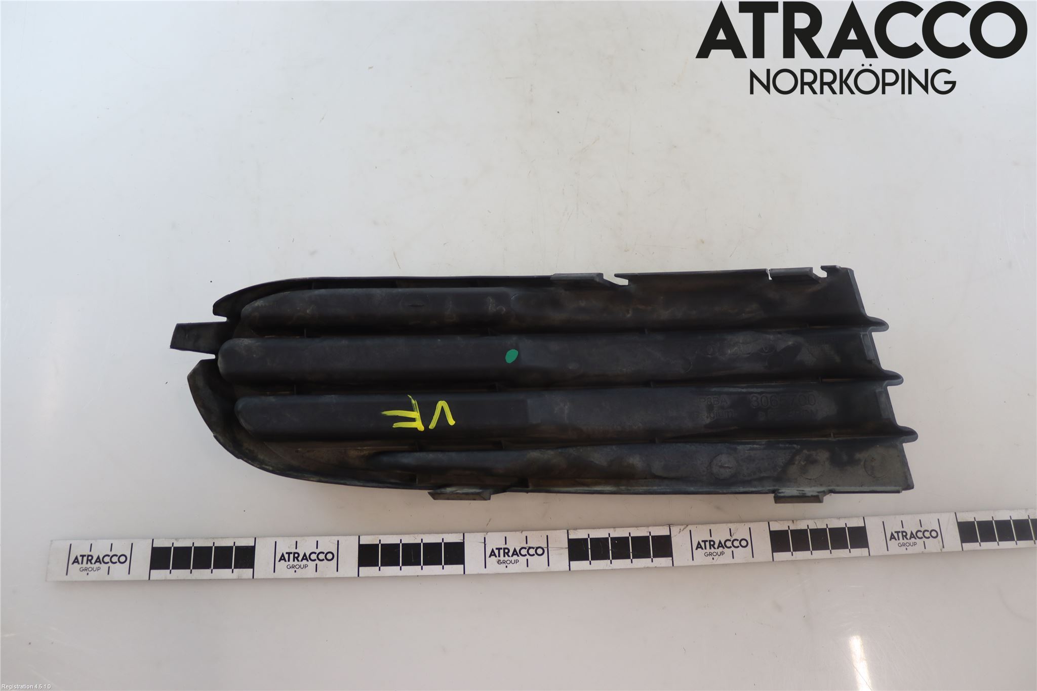 Volvo V50 04-07 Grilldel Vänster