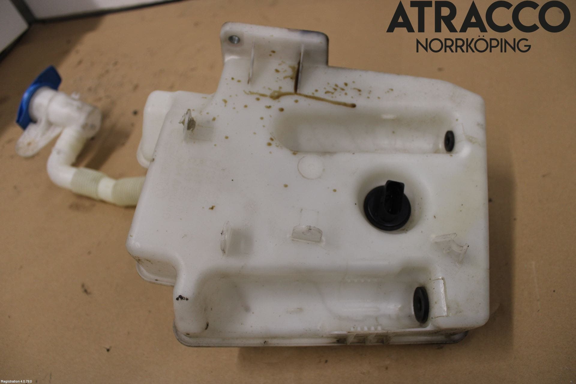 Volkswagen VW GOLF VI 09-13 Spolartank Vindruta-Strål