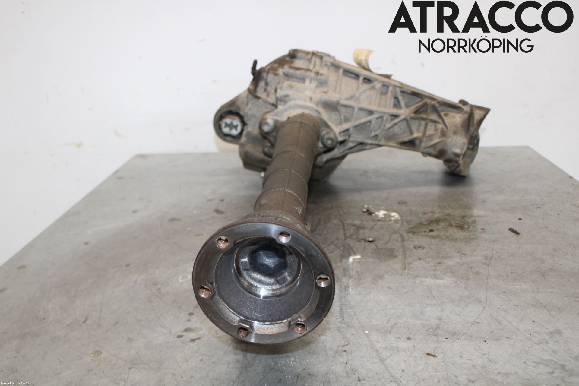 Volkswagen VW AMAROK 2H 10-22 Framvagn Diffrential